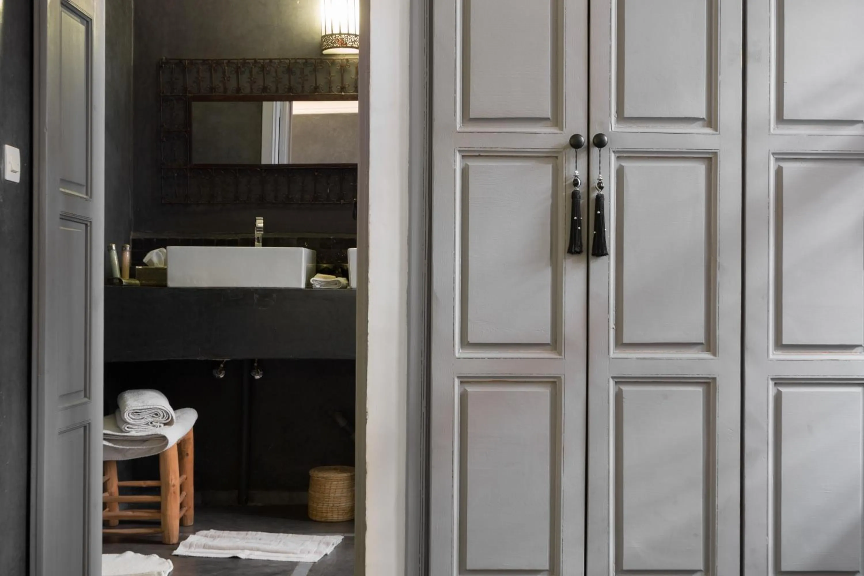 Shower in Riad Alegria