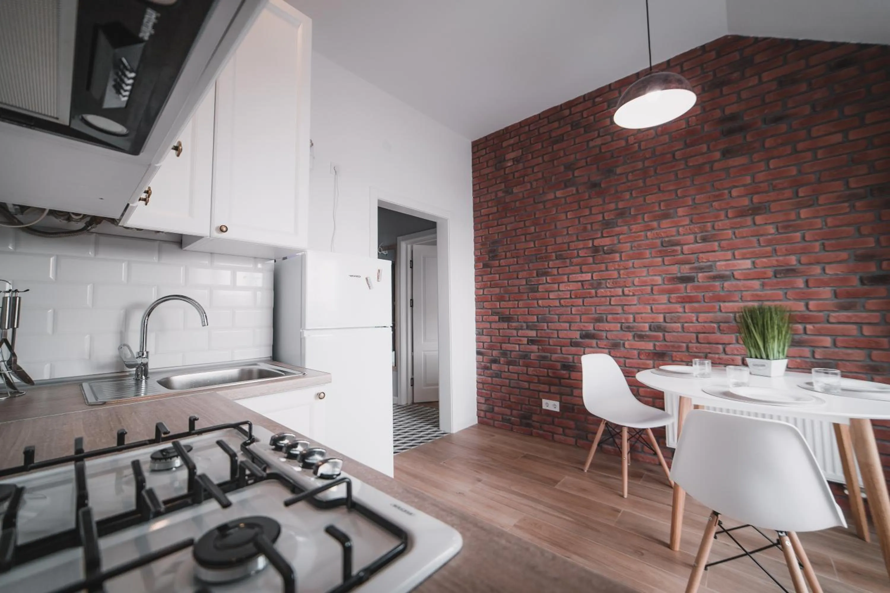 Kitchen or kitchenette in Kostjukowski Apartments Lychakivska 70a