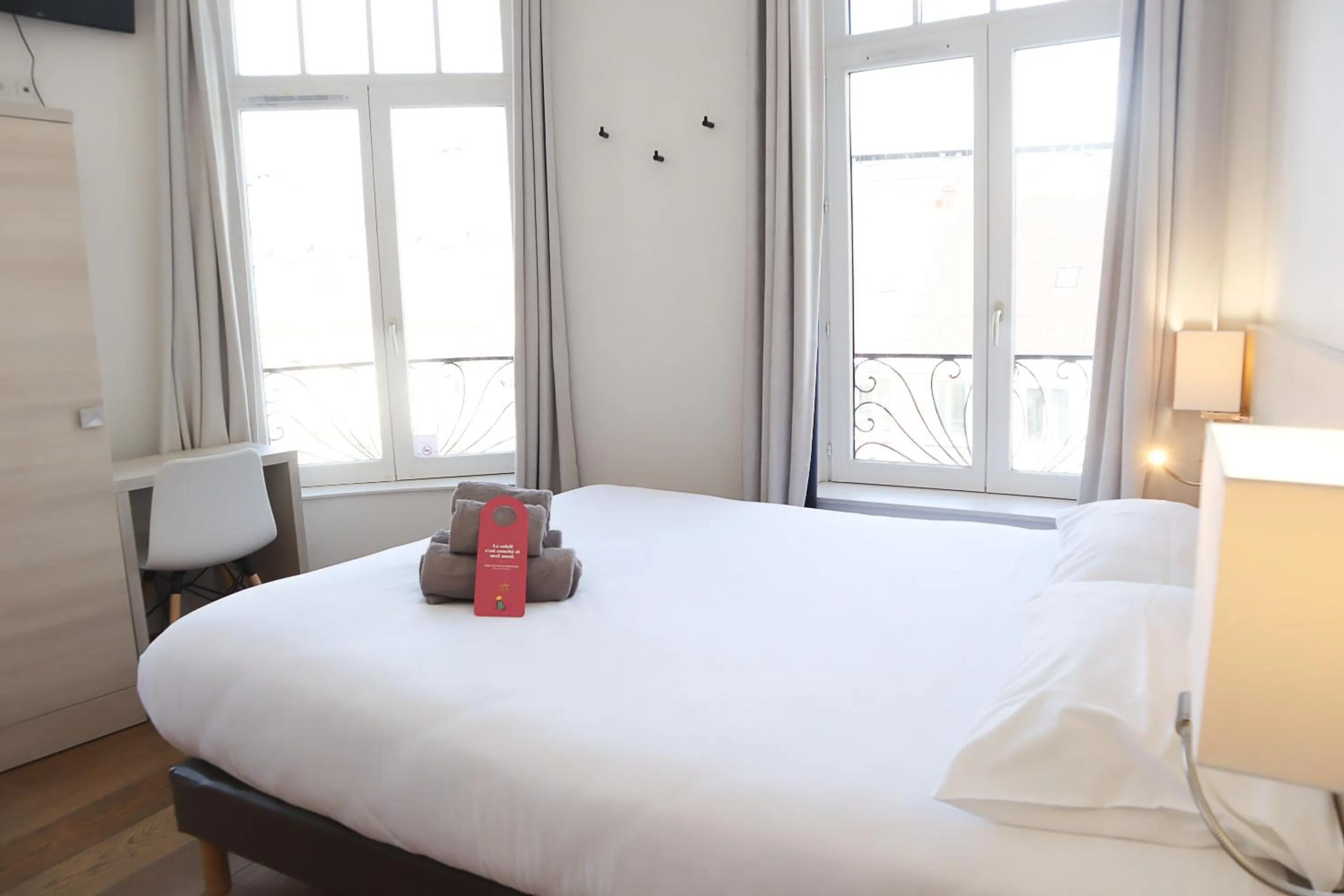 Bedroom, Bed in HOTEL AMBASSADEUR