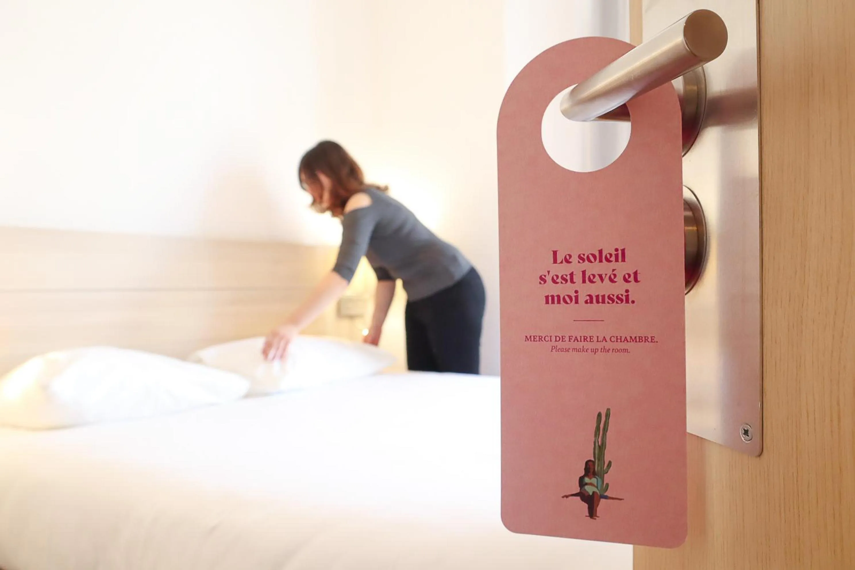 room service in HOTEL AMBASSADEUR