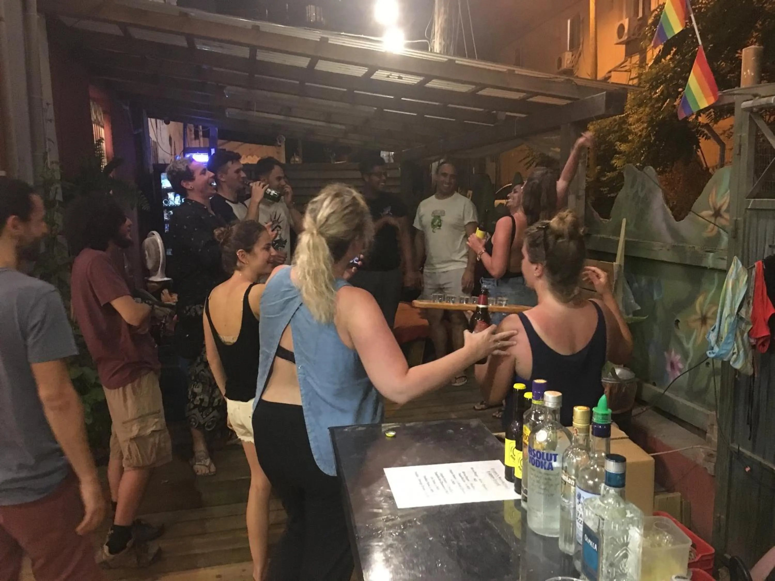 Property building in Roger's Hostel & Caravans Age 18-45