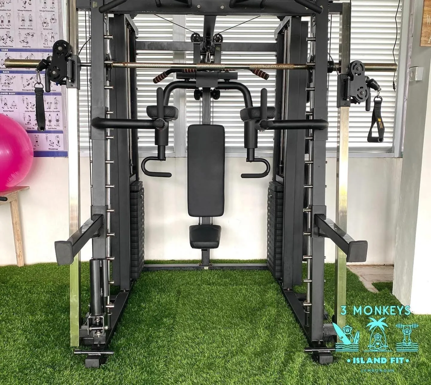 3 Monkeys Lembongan Studio apartments gym recovery centre