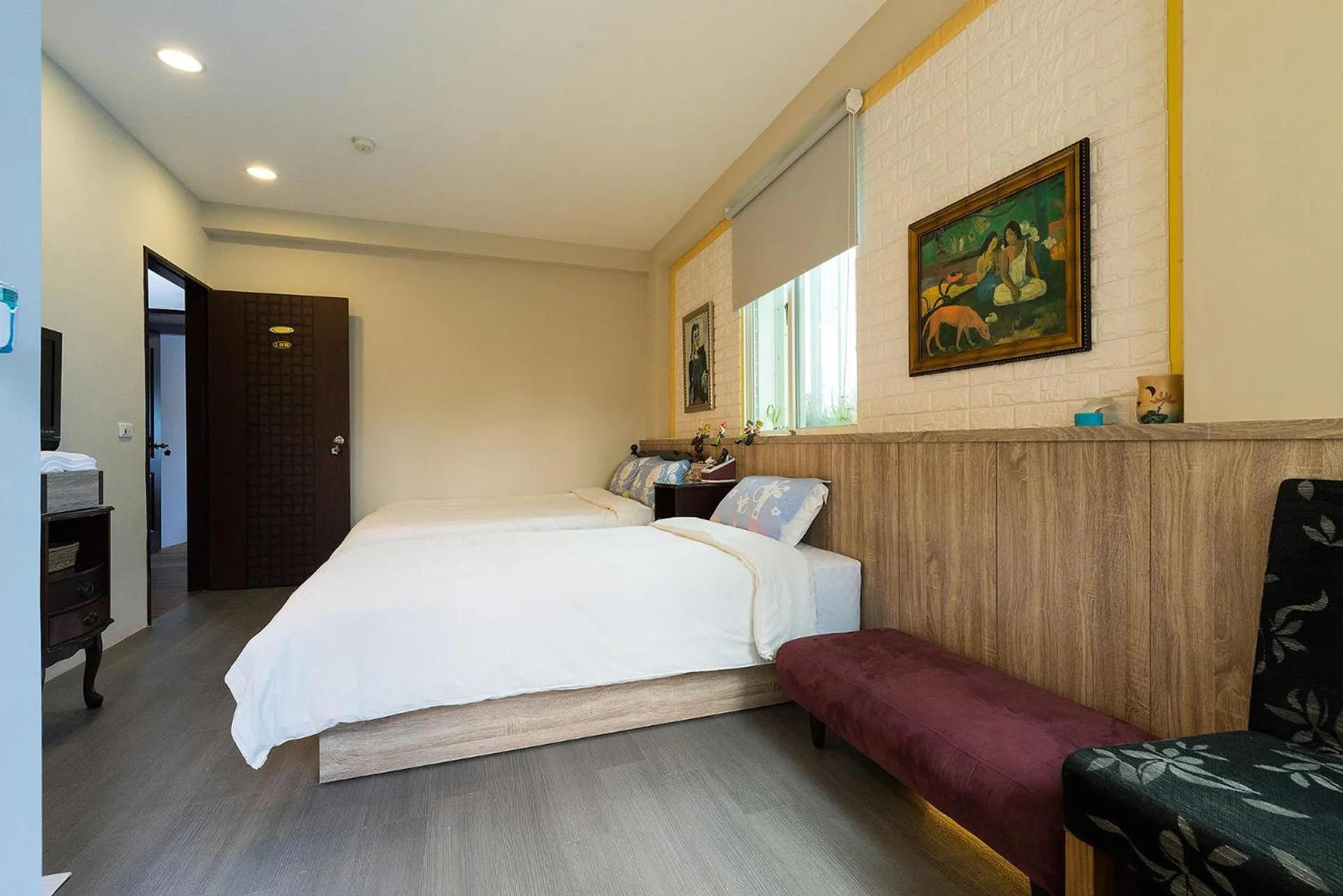 Bed in Yi Jing BnB