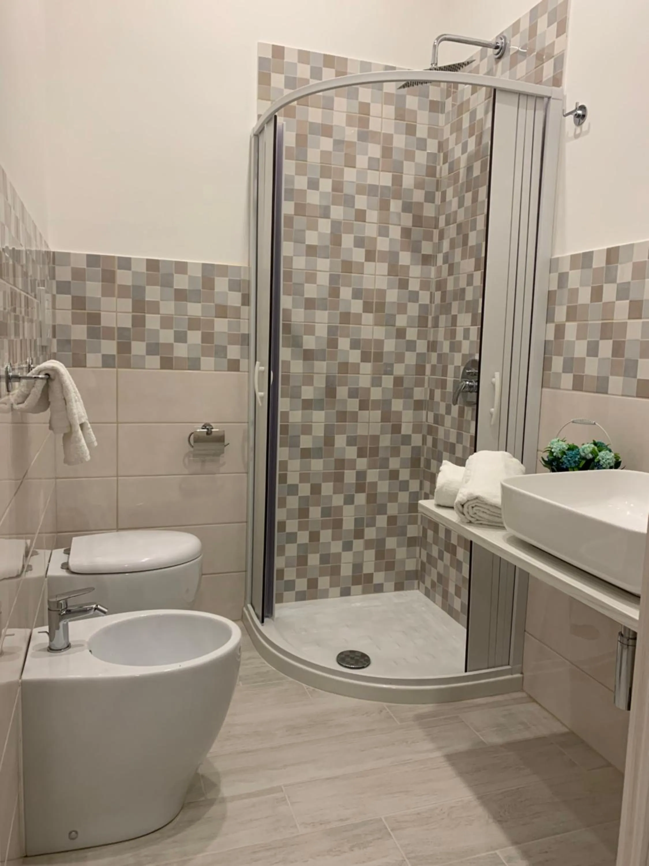 Shower in B&B Il Crepuscolo - Pompei