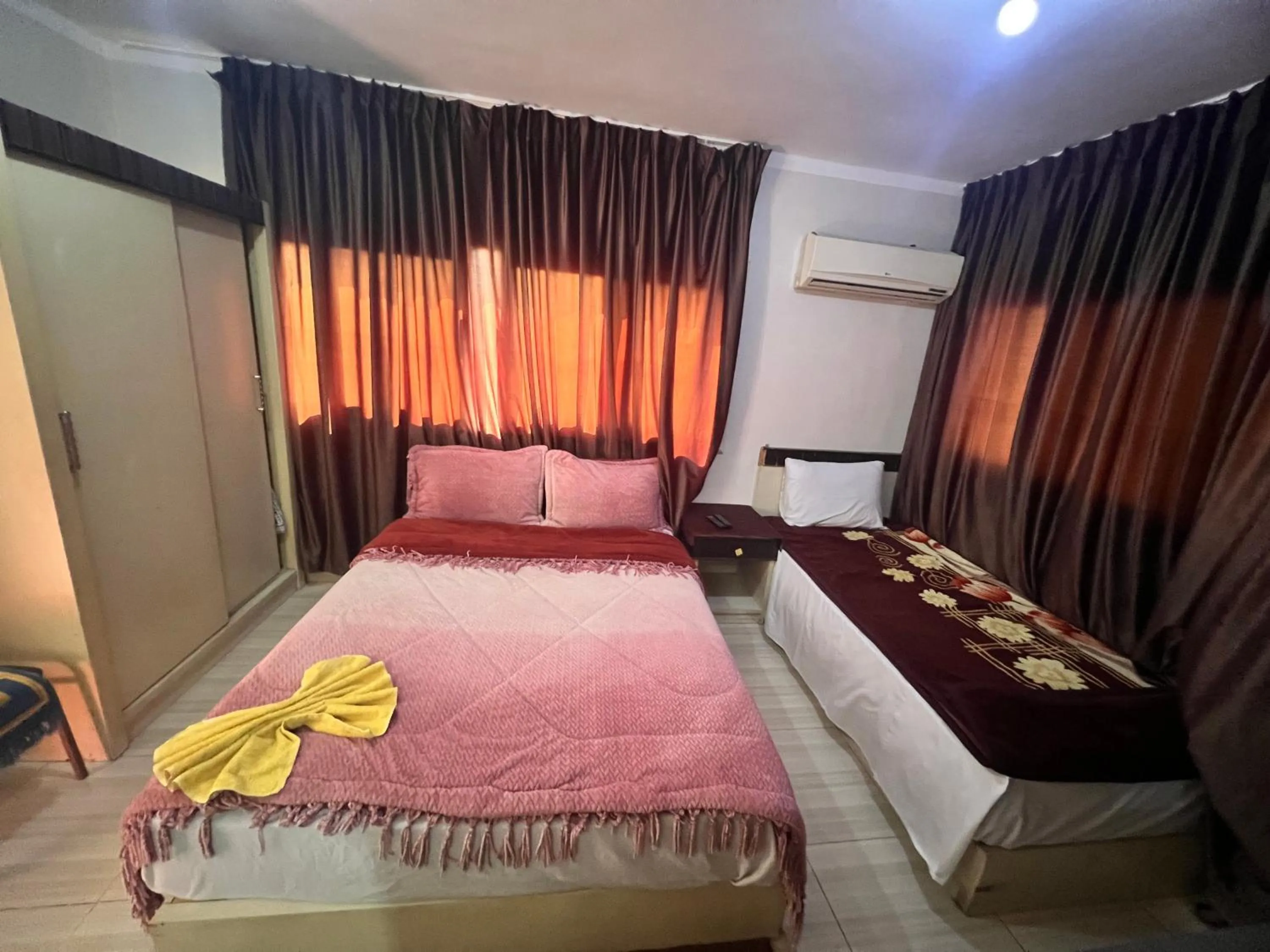 Property building, Bed in Isis Hostel 2