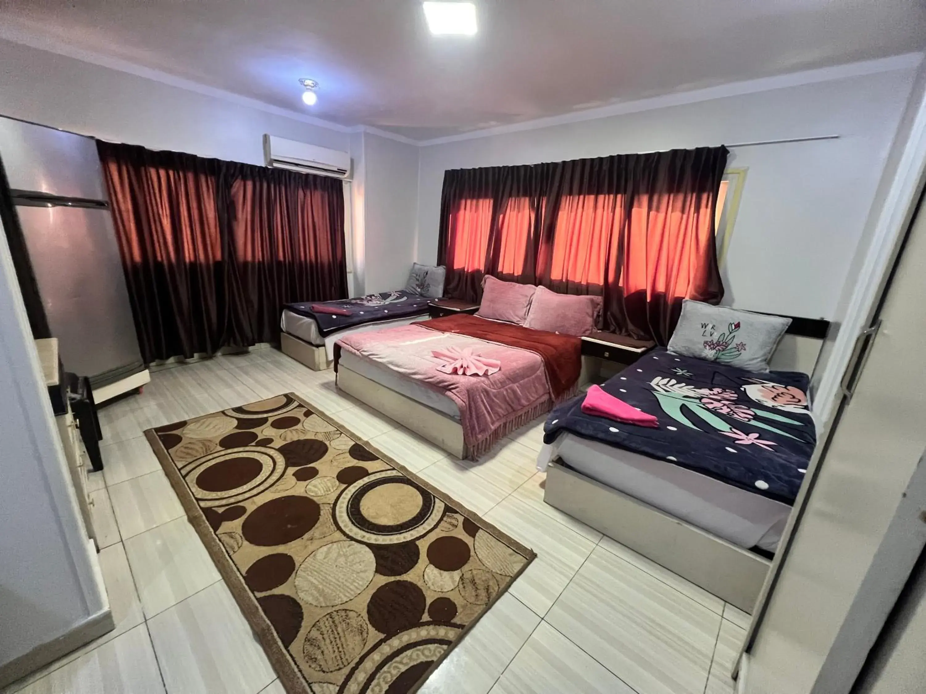 Bed in 4-Bed Female Dormitory Room in Isis Hostel 2 Bed in 4-Bed Female Dormitory Room in Isis Hostel 2
