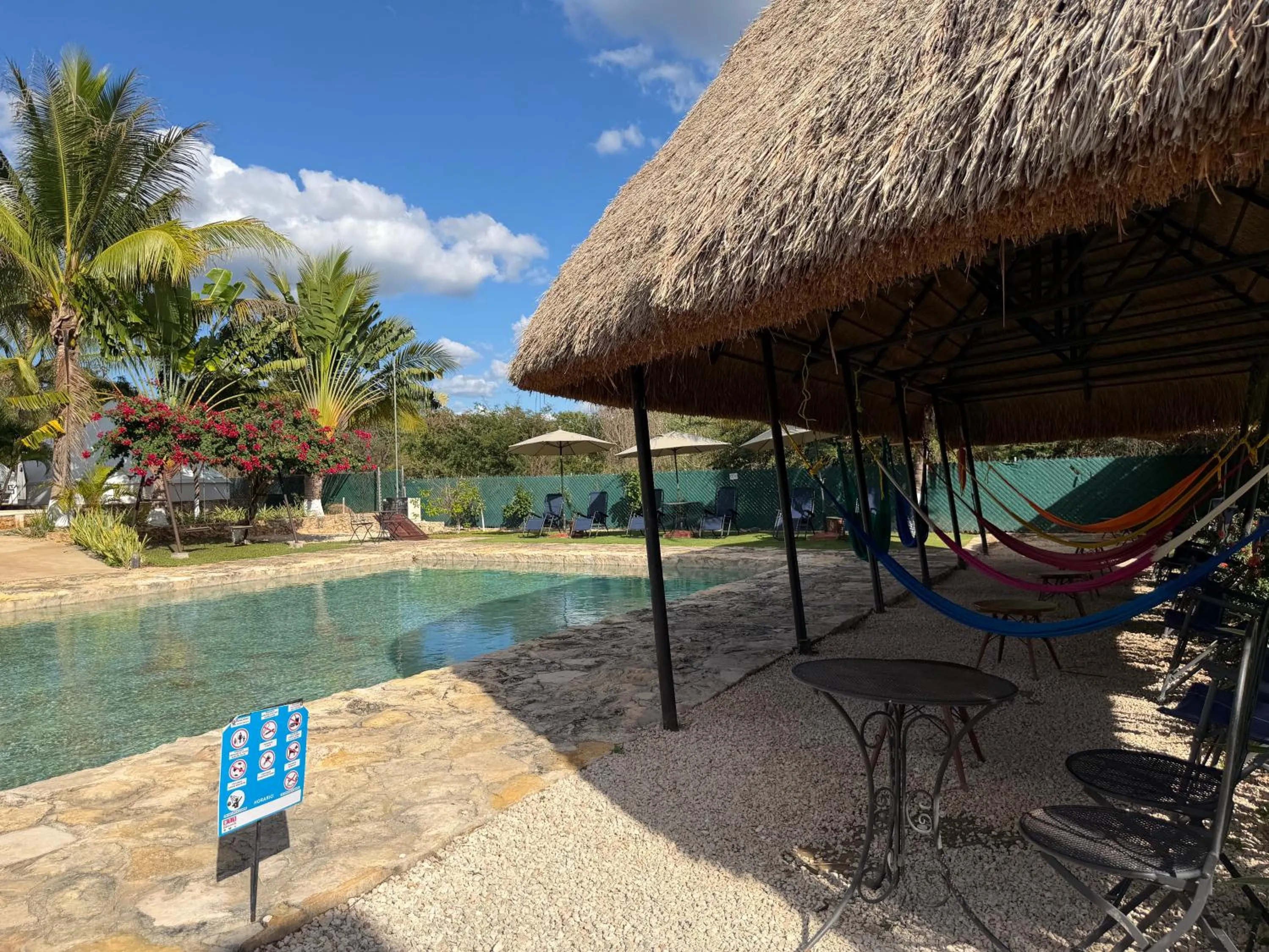 Swimming pool in Hameki