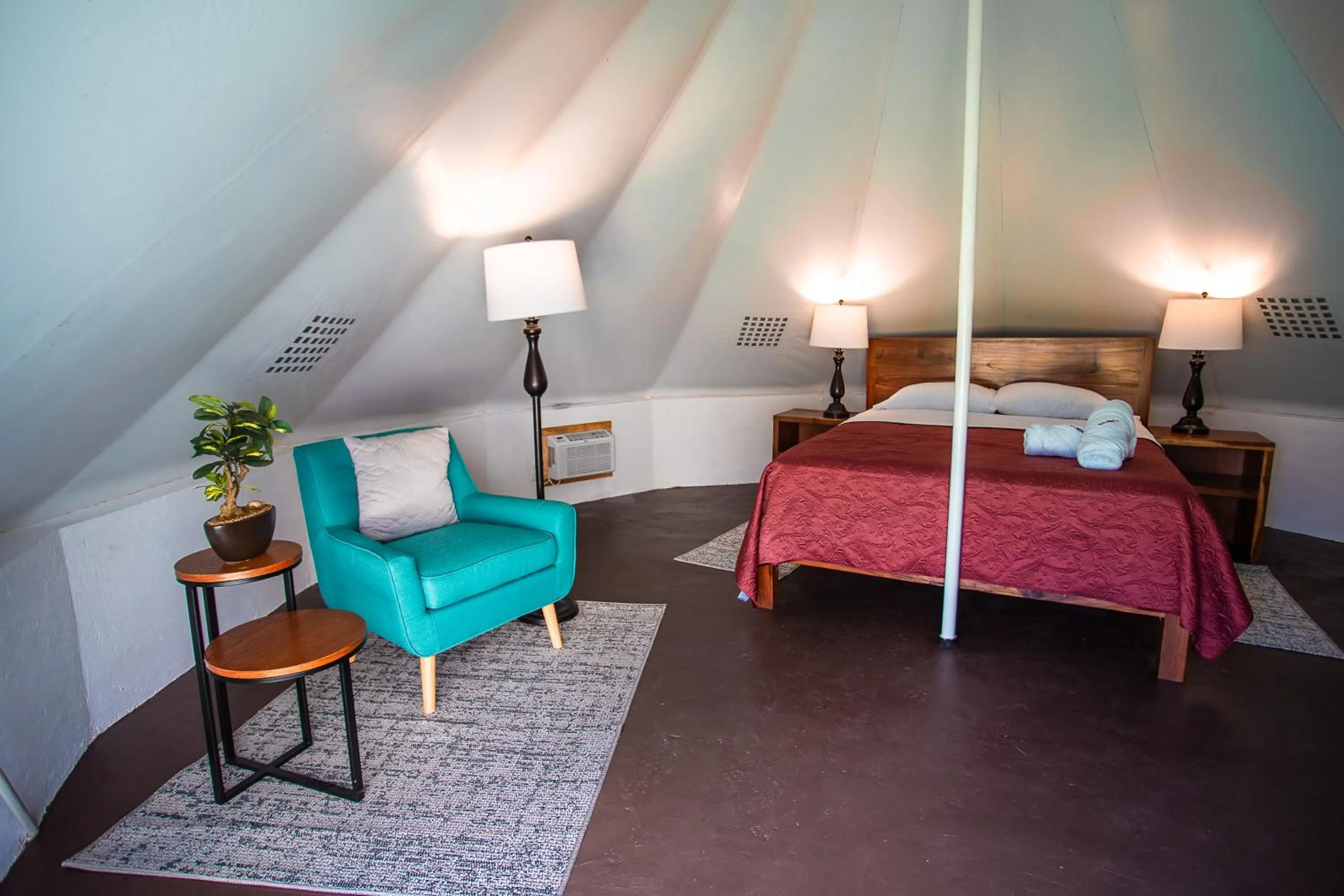 Bedroom, Bed in Hameki