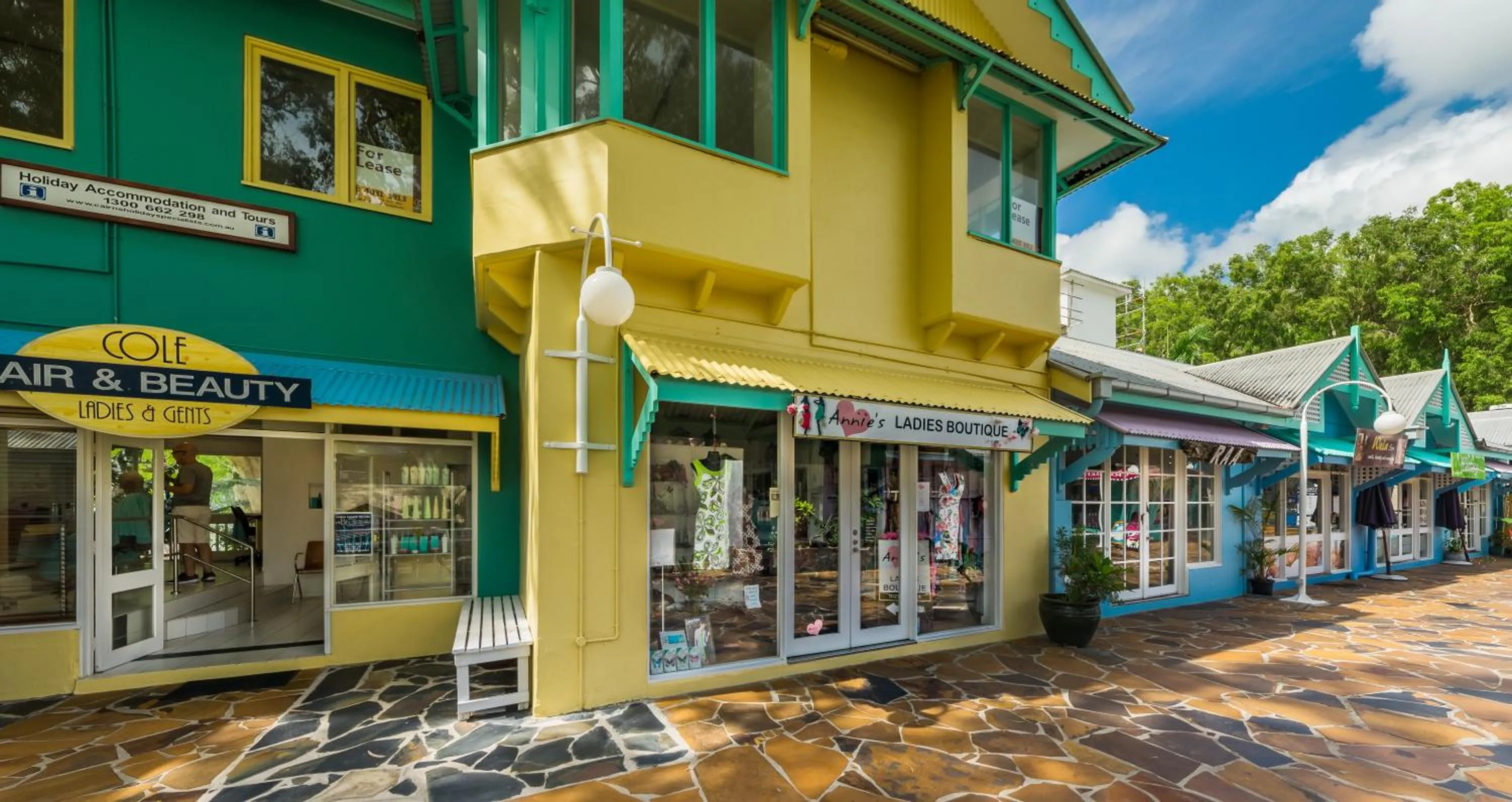 Shopping Area in The Sebel Palm Cove