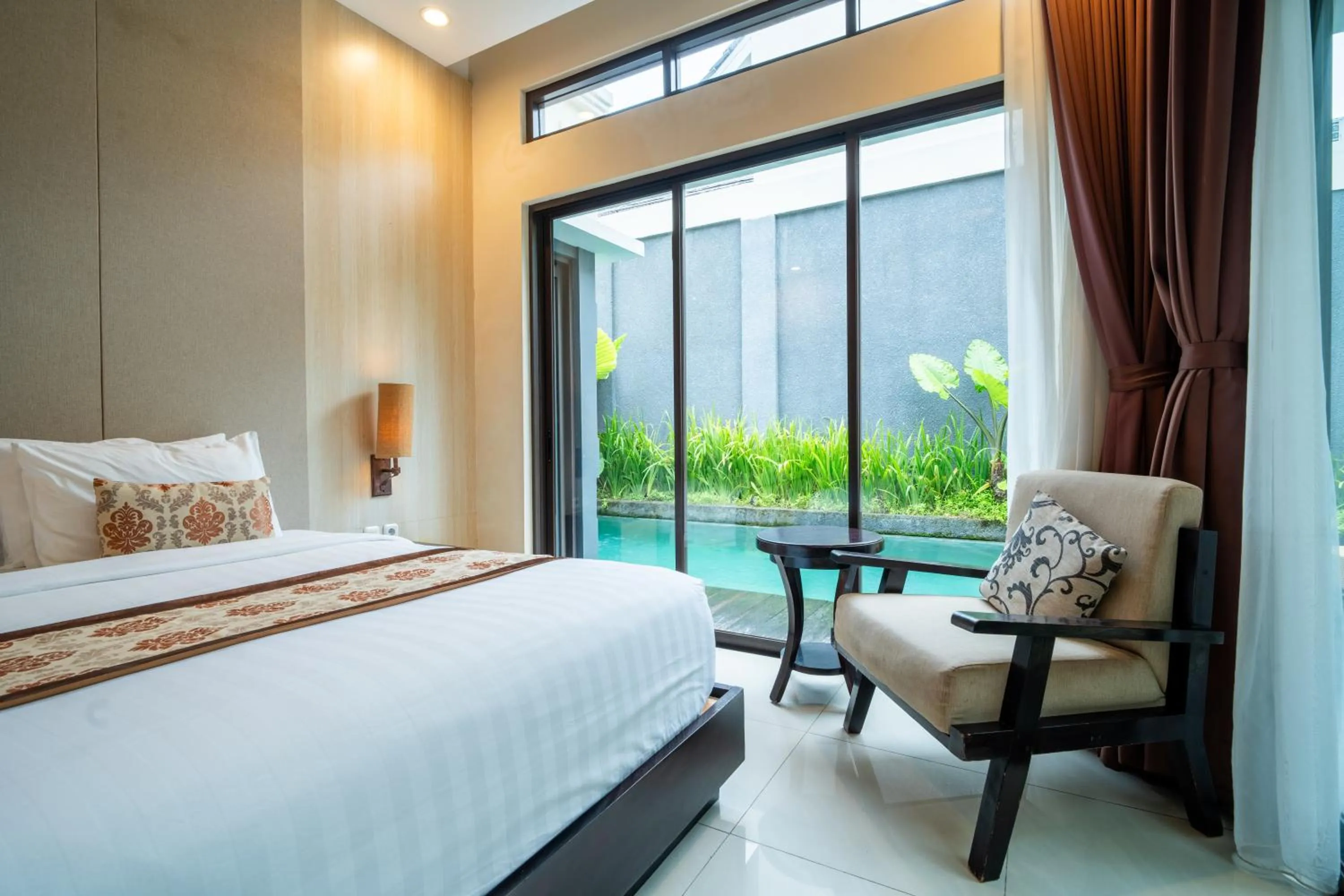 Bedroom, Bed in La Paradis Villa