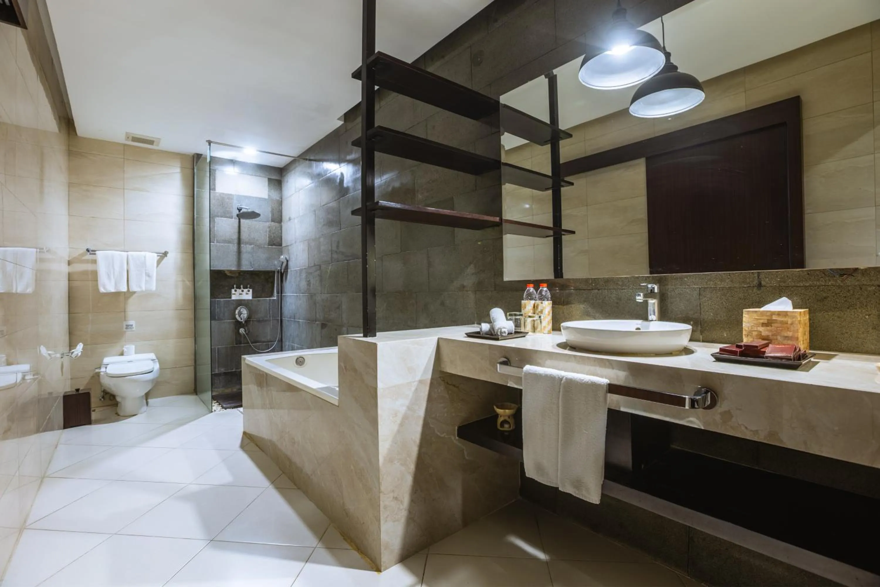 Bathroom in La Paradis Villa