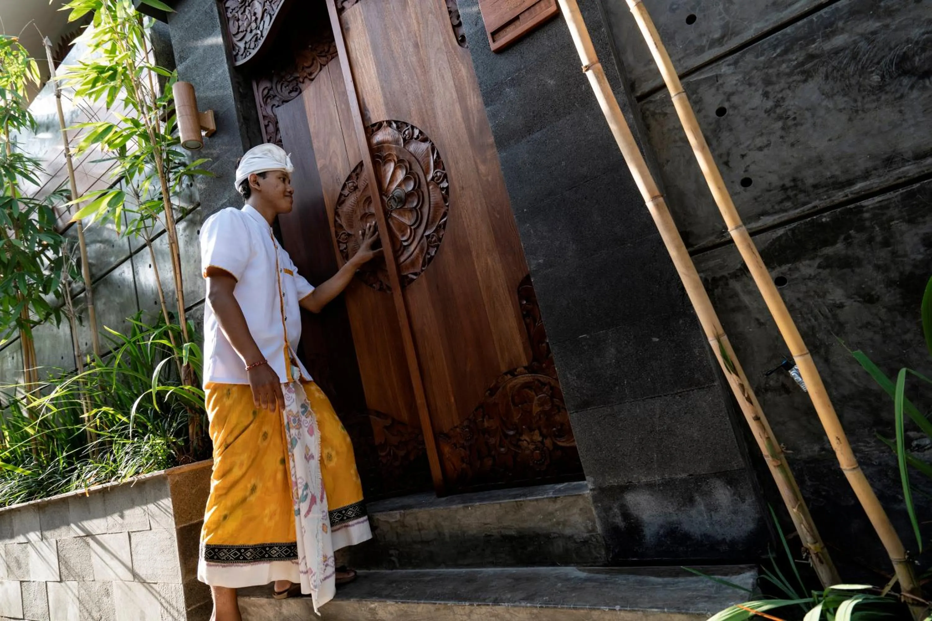 Day in La Paradis Villa