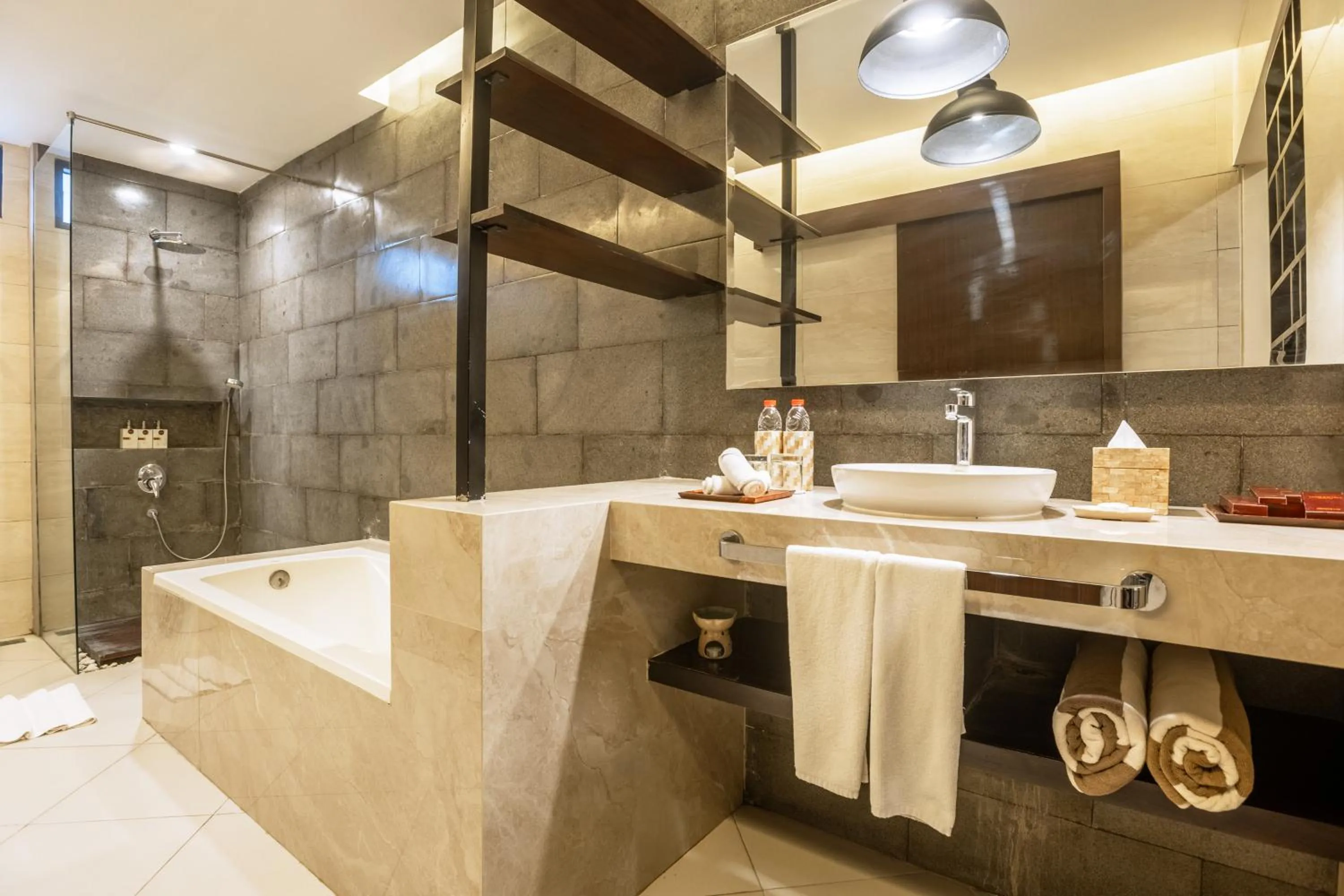 Bathroom in La Paradis Villa