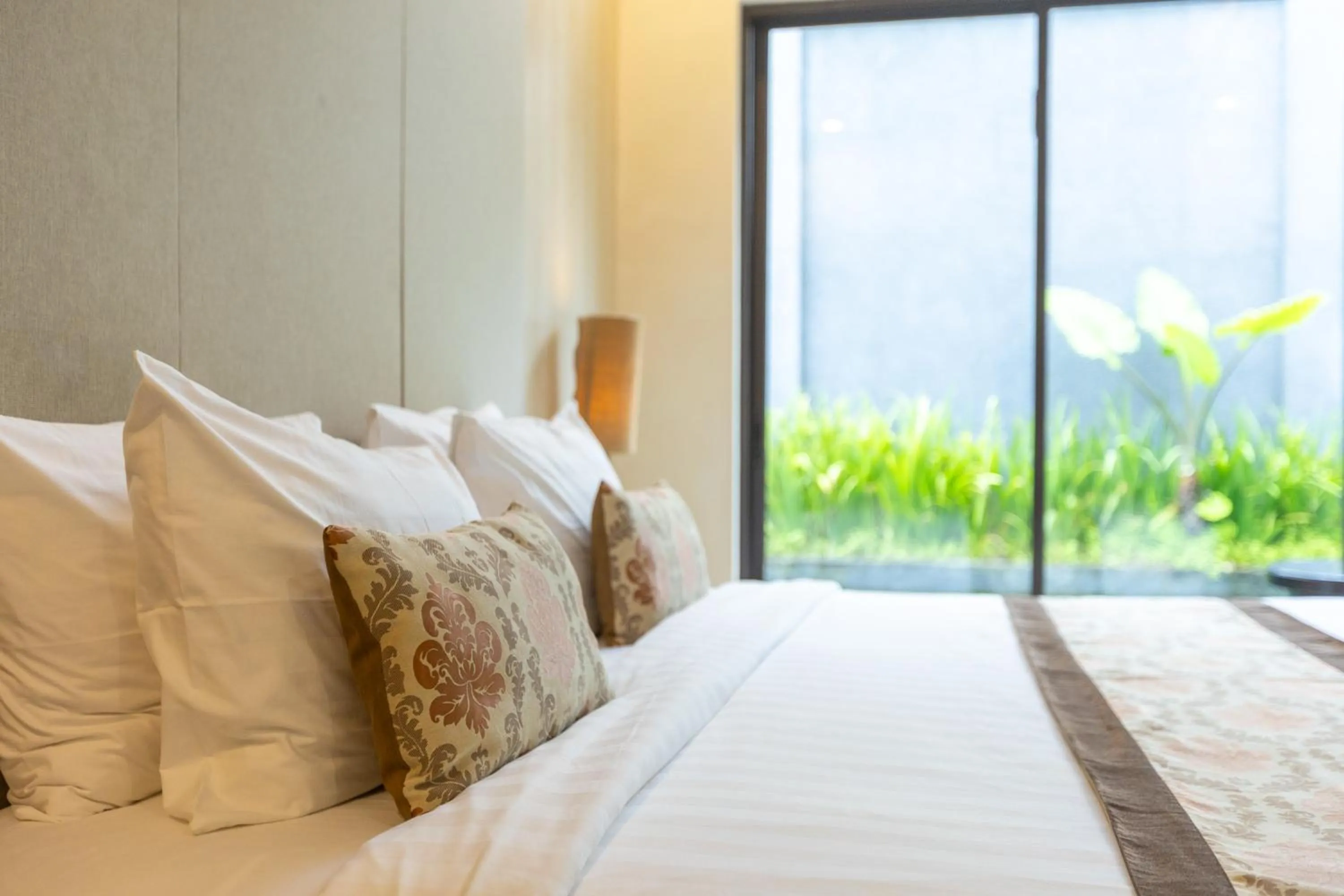 Bedroom, Bed in La Paradis Villa