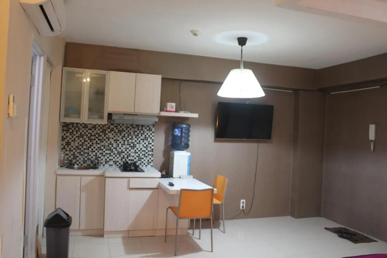 Channel Stay @ Bassura City Apartment