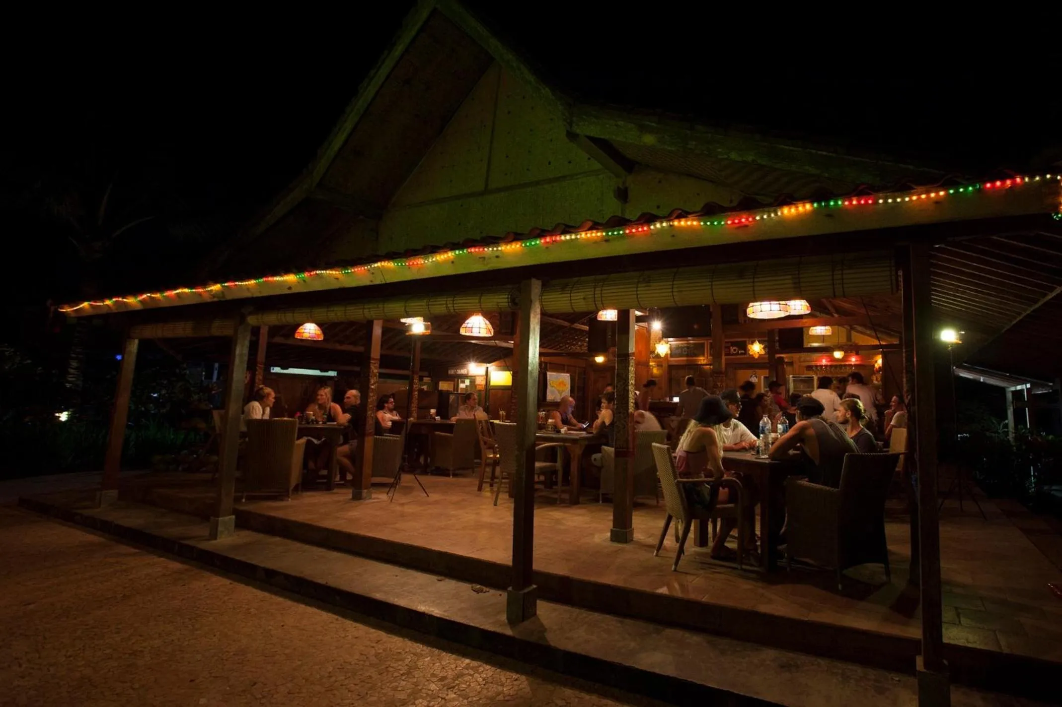 Restaurant/places to eat in Pondok Pitaya Balian Hotel