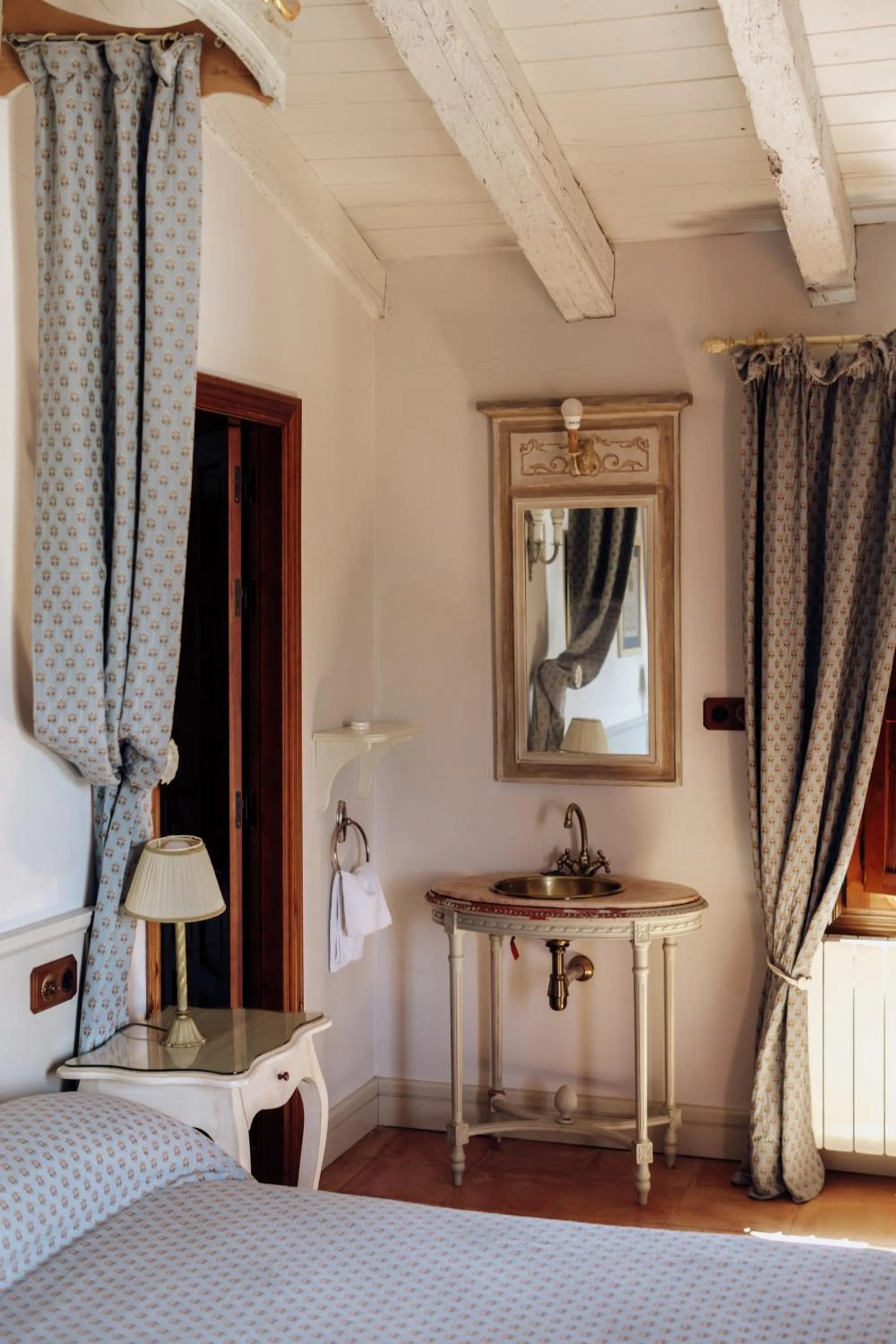 Bed in Rincón de Navarrete