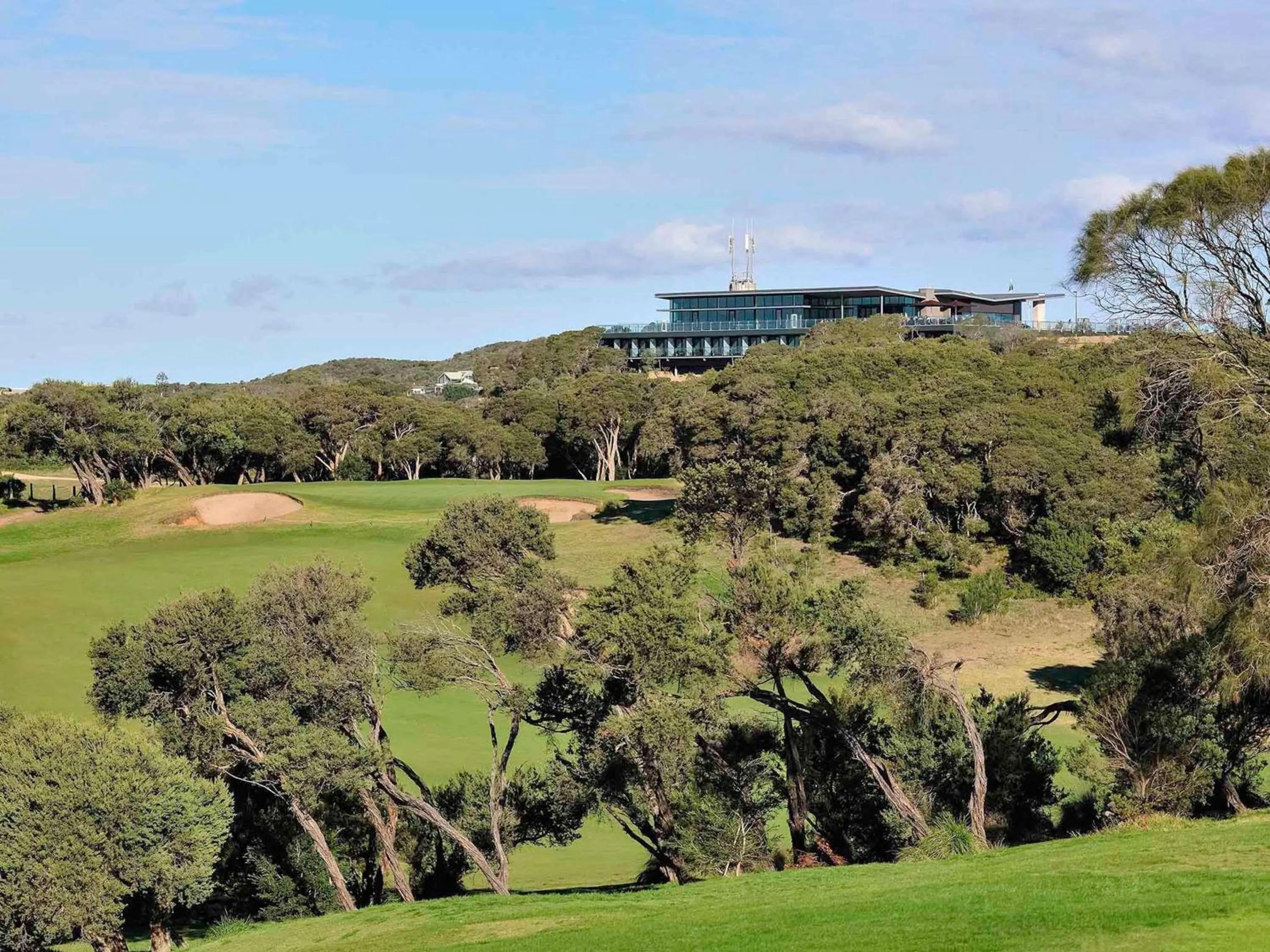 Property building in Mercure Portsea & Portsea Golf Club