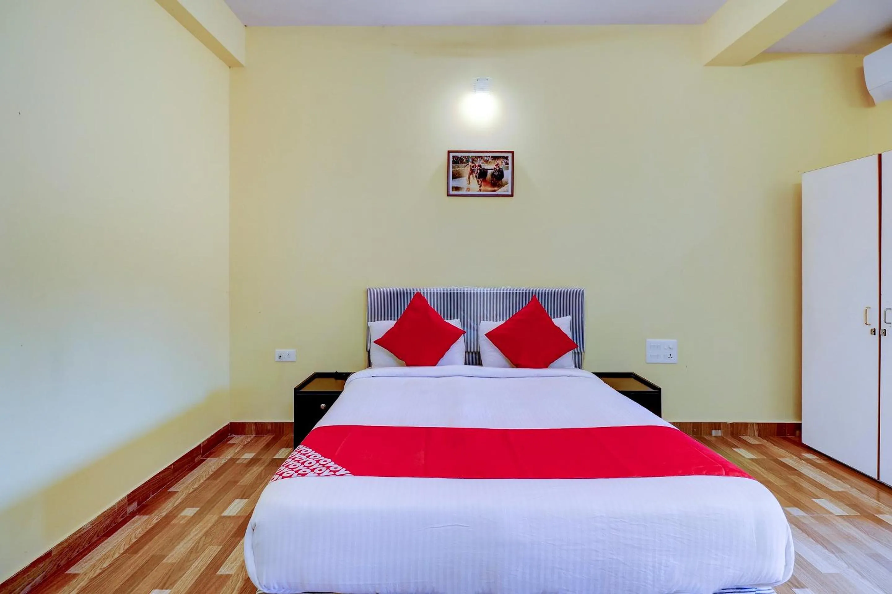 Bedroom, Bed in Gaurika Residency Boarding & Lodging - Padubidri