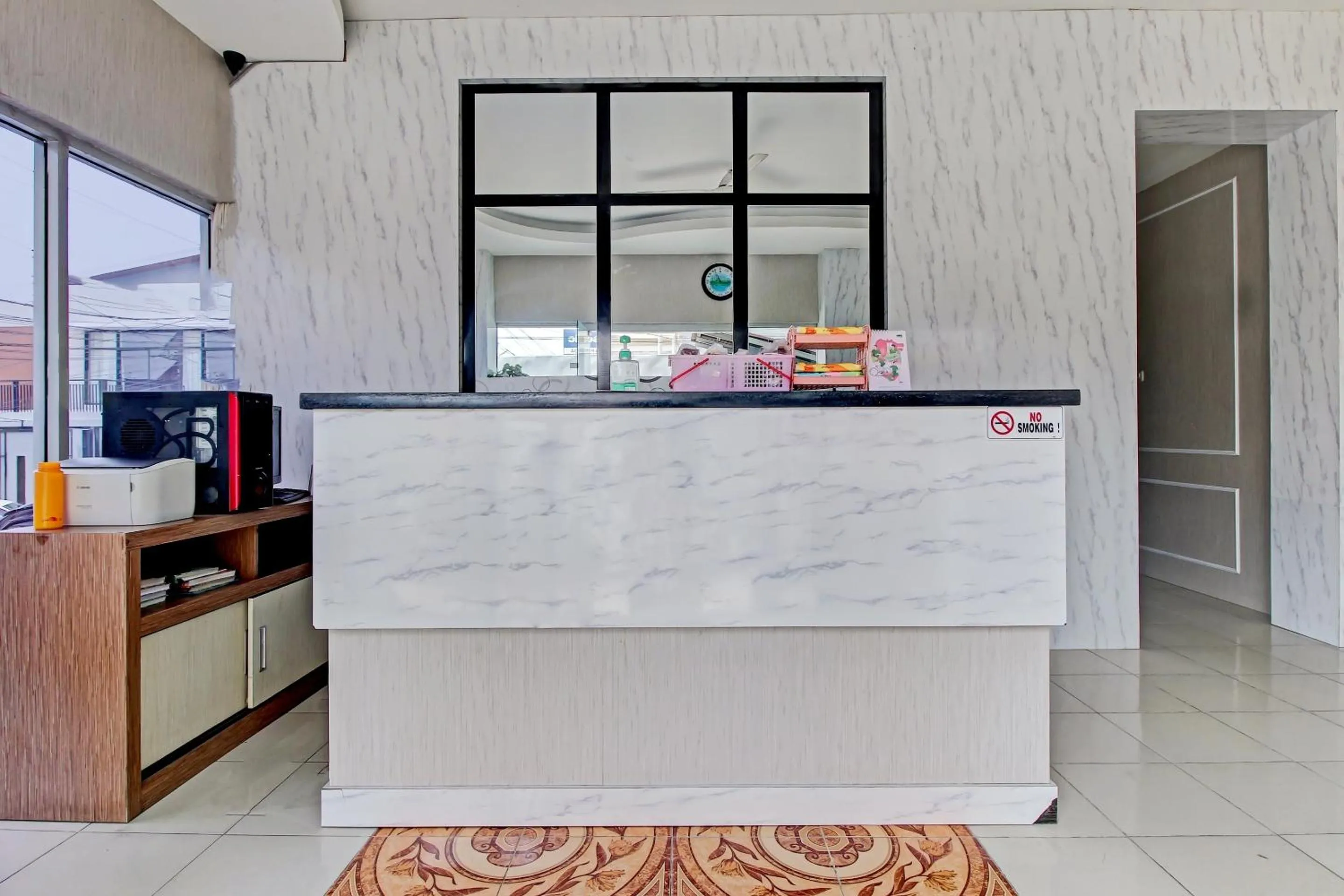 Lobby or reception in OYO 90412 My Kost