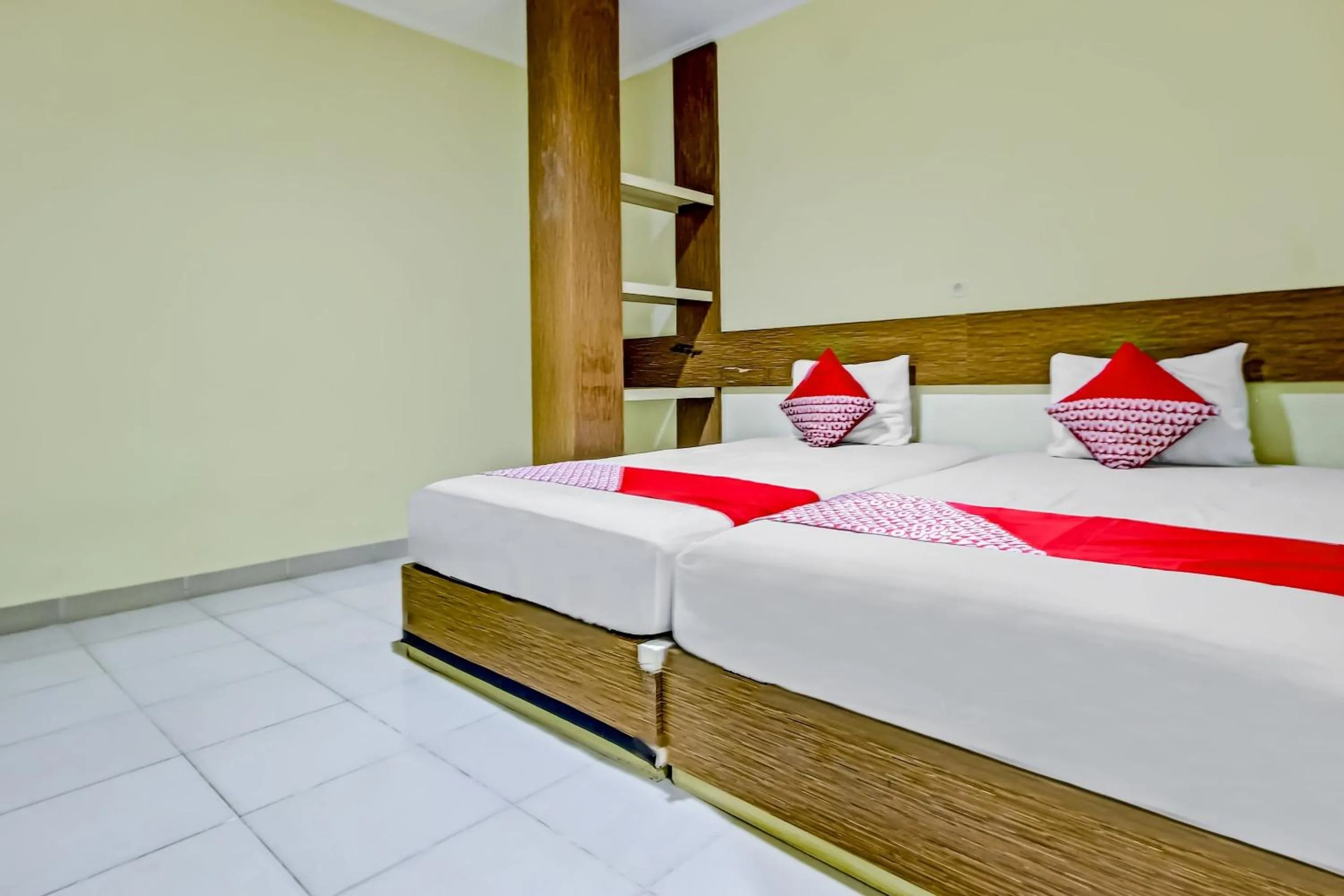 Bedroom in OYO 90412 My Kost