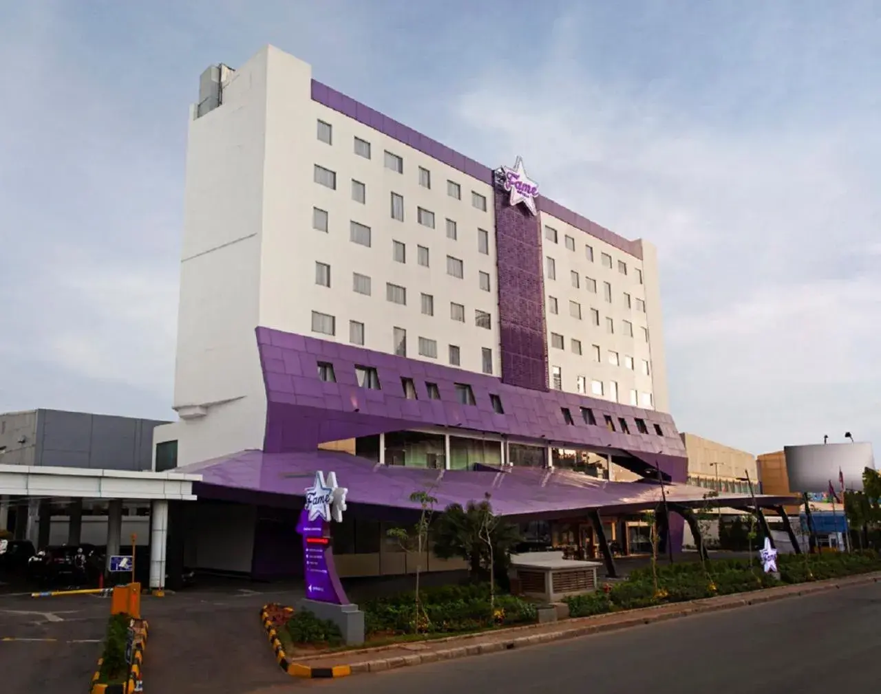 Property building in Fame Hotel Gading Serpong Property building in Fame Hotel Gading Serpong