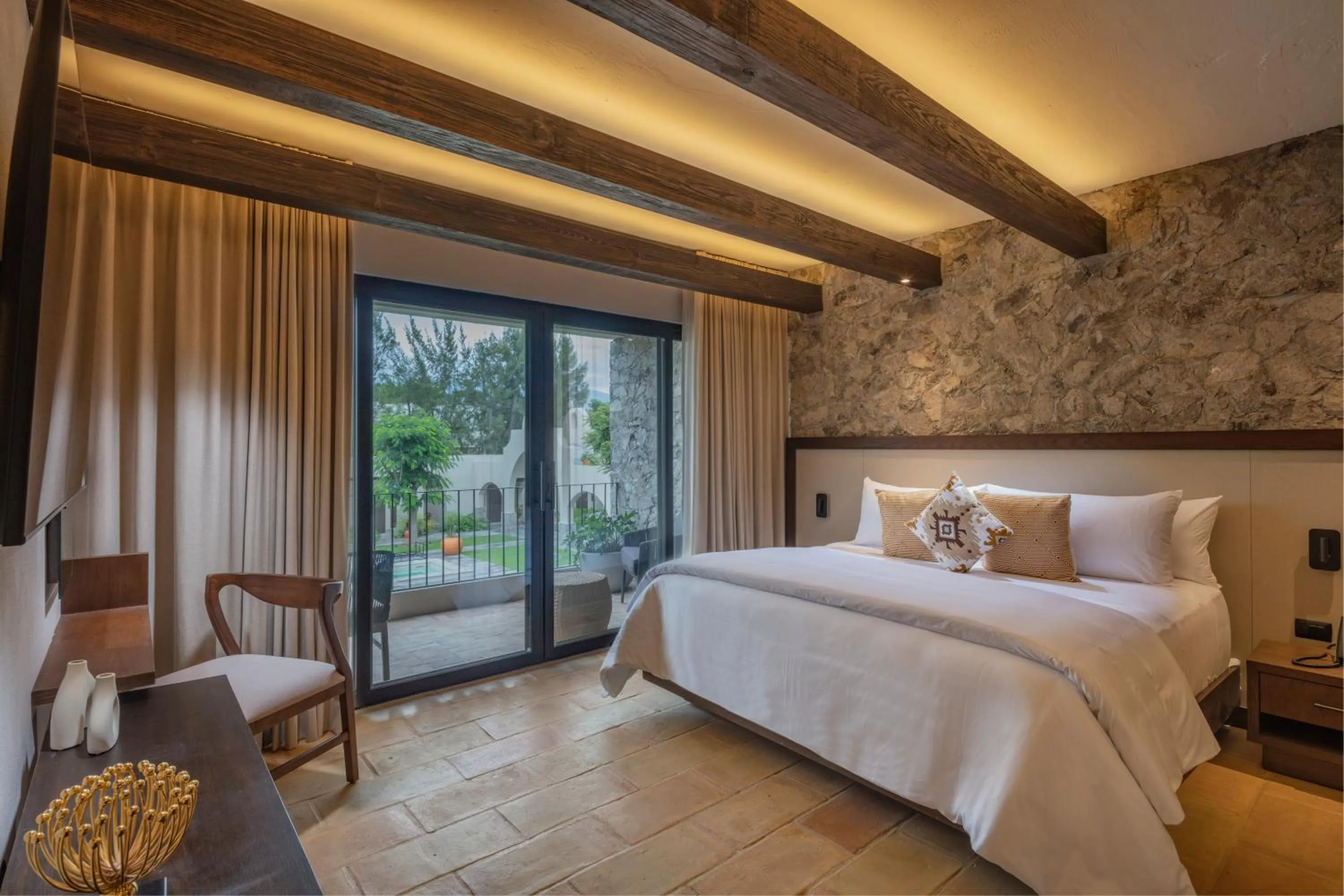 Bed in Hacienda Santo Cristo Hotel & Spa - Adults Only