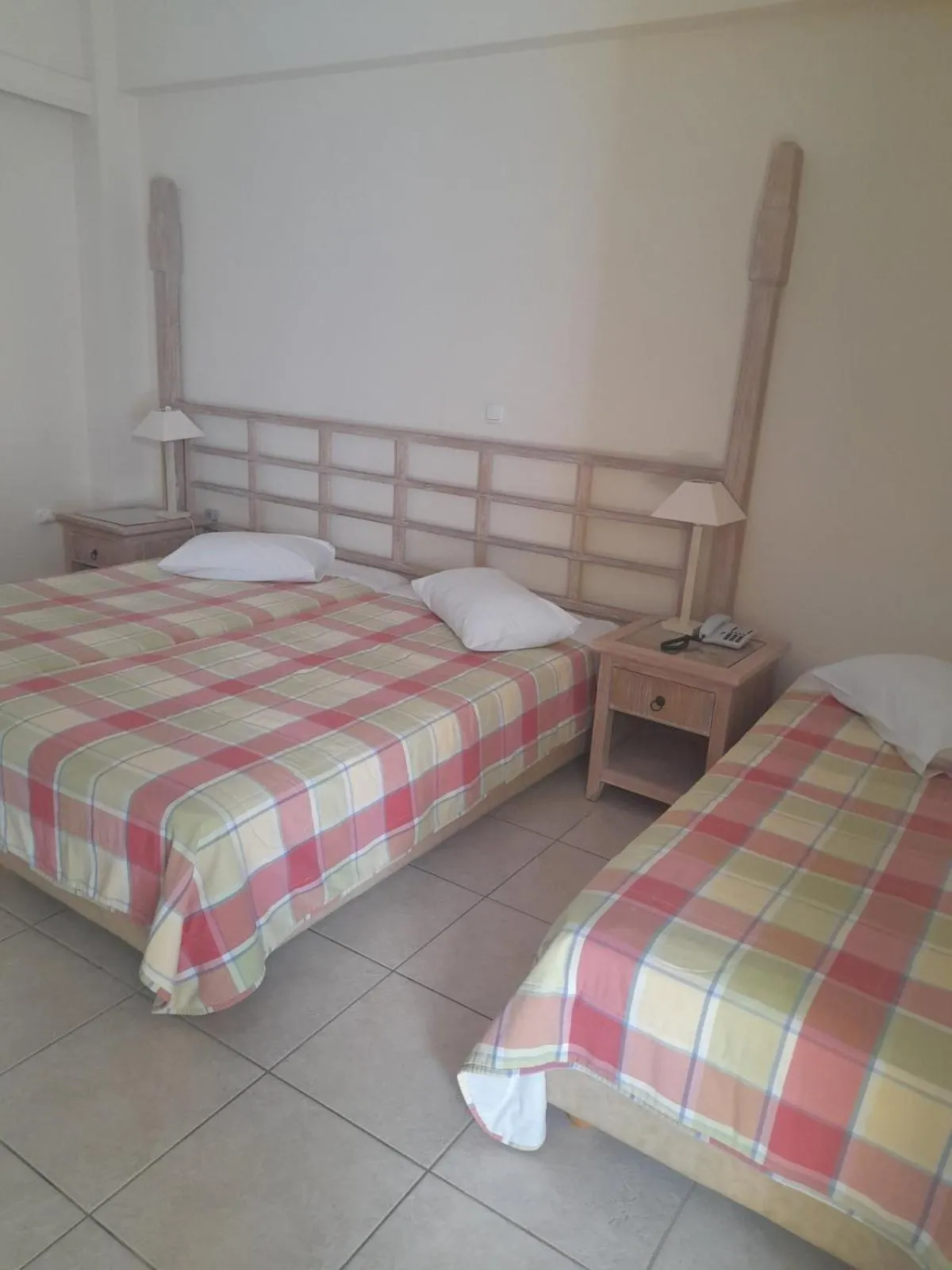 Bedroom, Bed in Alonissos Beach Bungalows And Suites Hotel