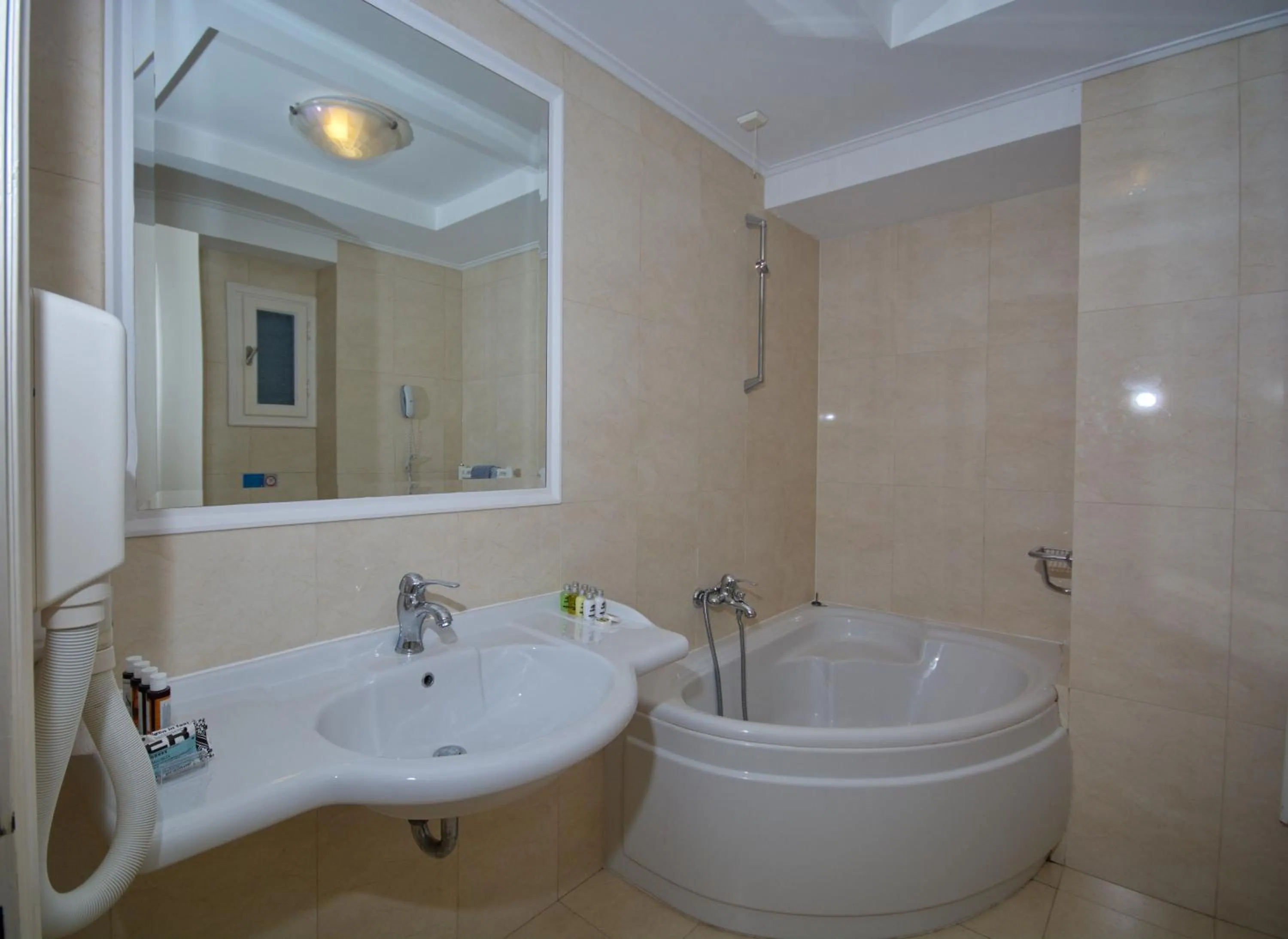 Bathroom in Alonissos Beach Bungalows And Suites Hotel