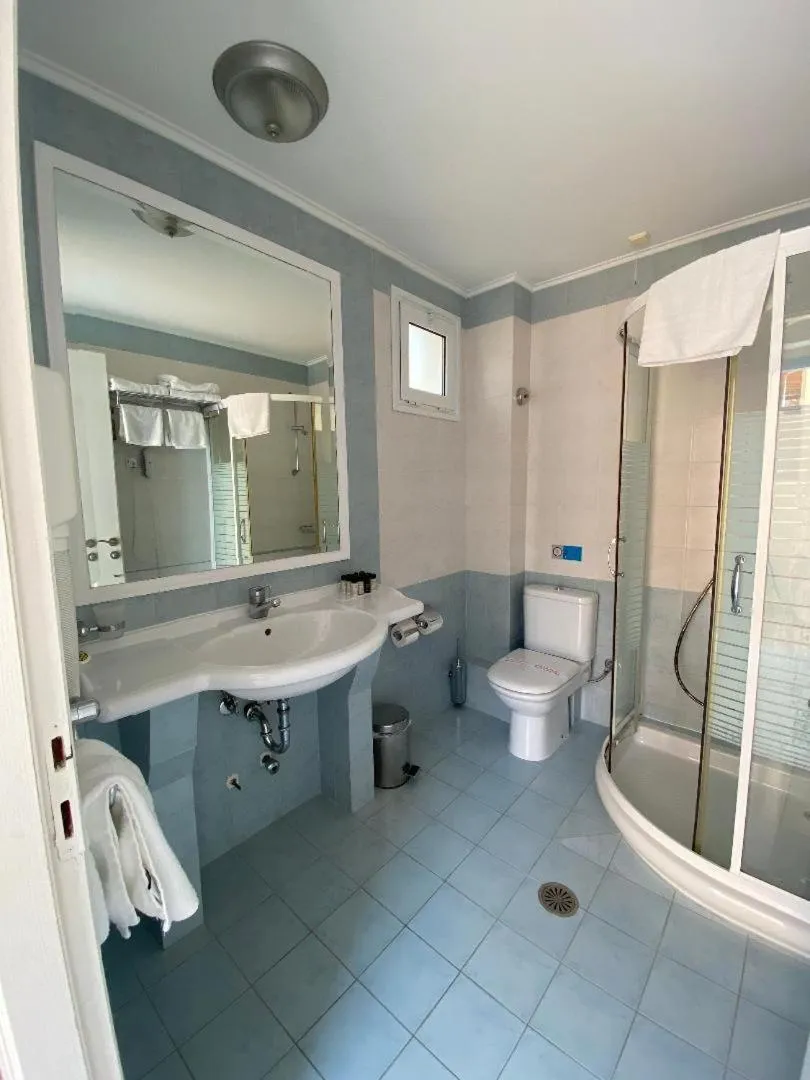 Bathroom in Alonissos Beach Bungalows And Suites Hotel