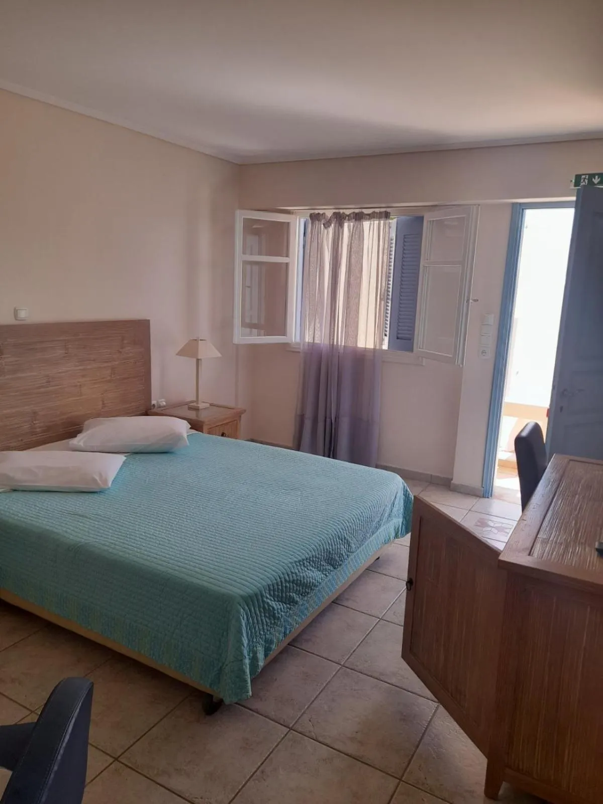 Bedroom, Bed in Alonissos Beach Bungalows And Suites Hotel