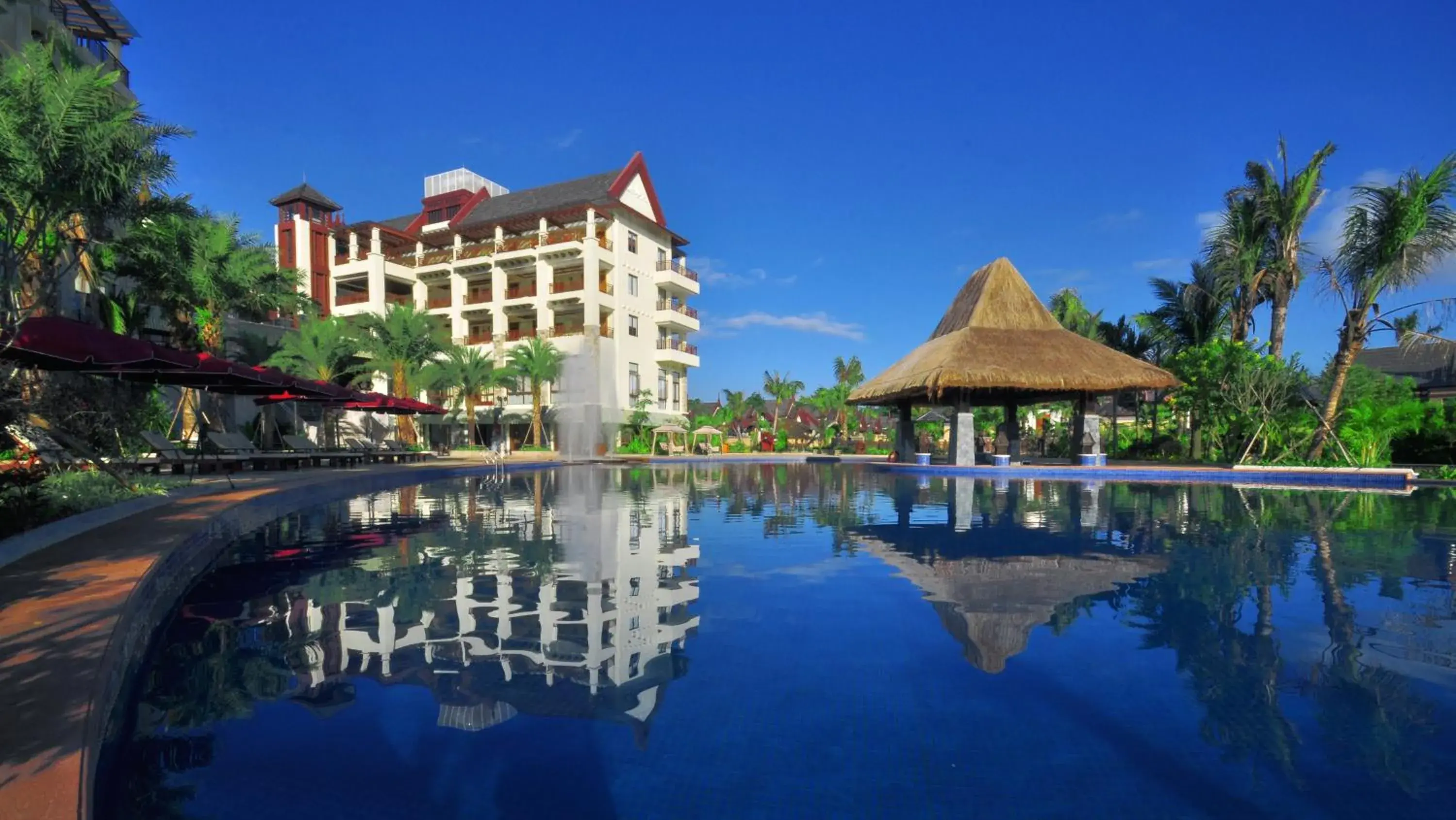 Property building in ZhongAo Hotel Shimei Bay Property building in ZhongAo Hotel Shimei Bay