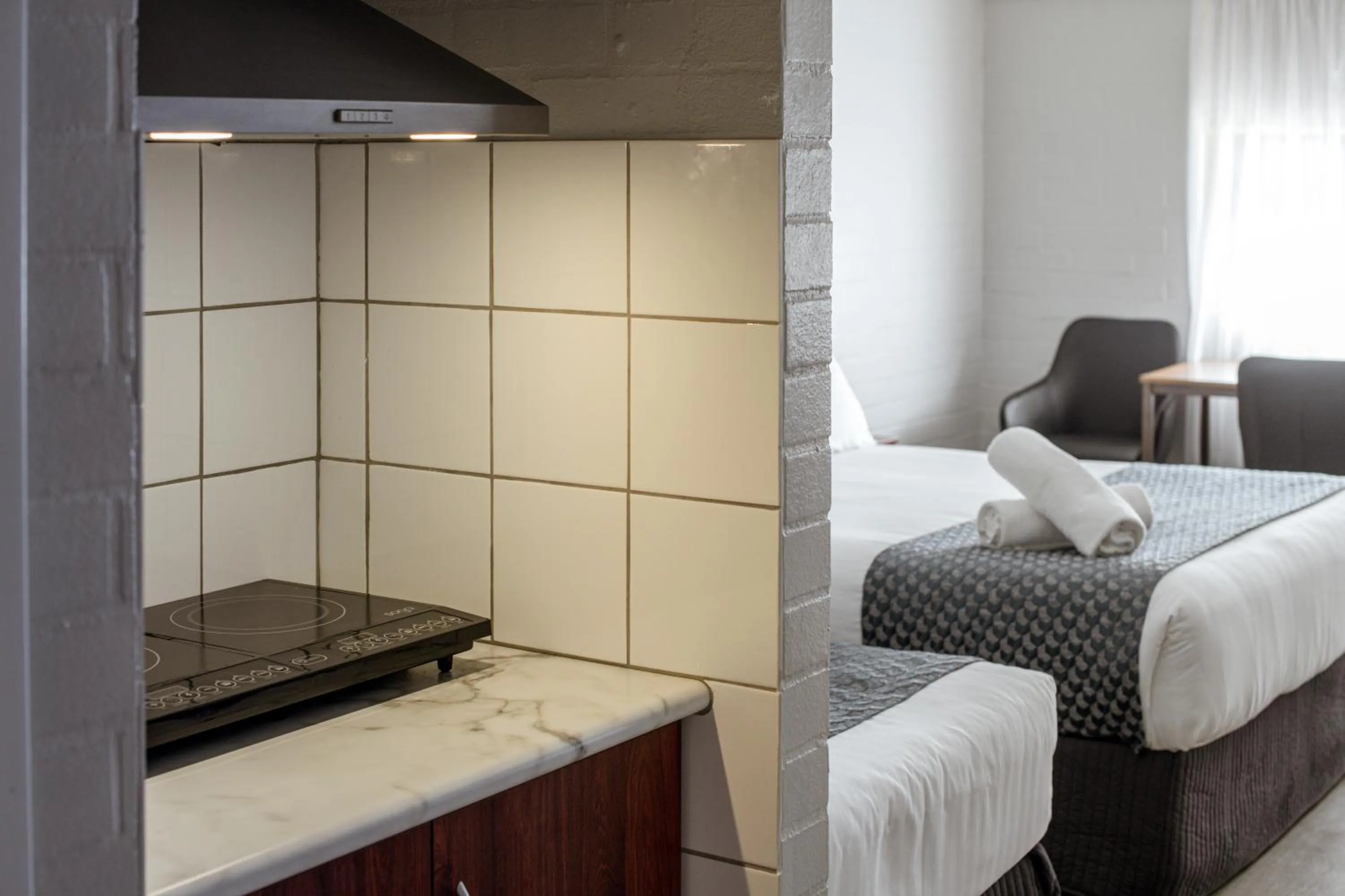 Bed in Bayview Motel