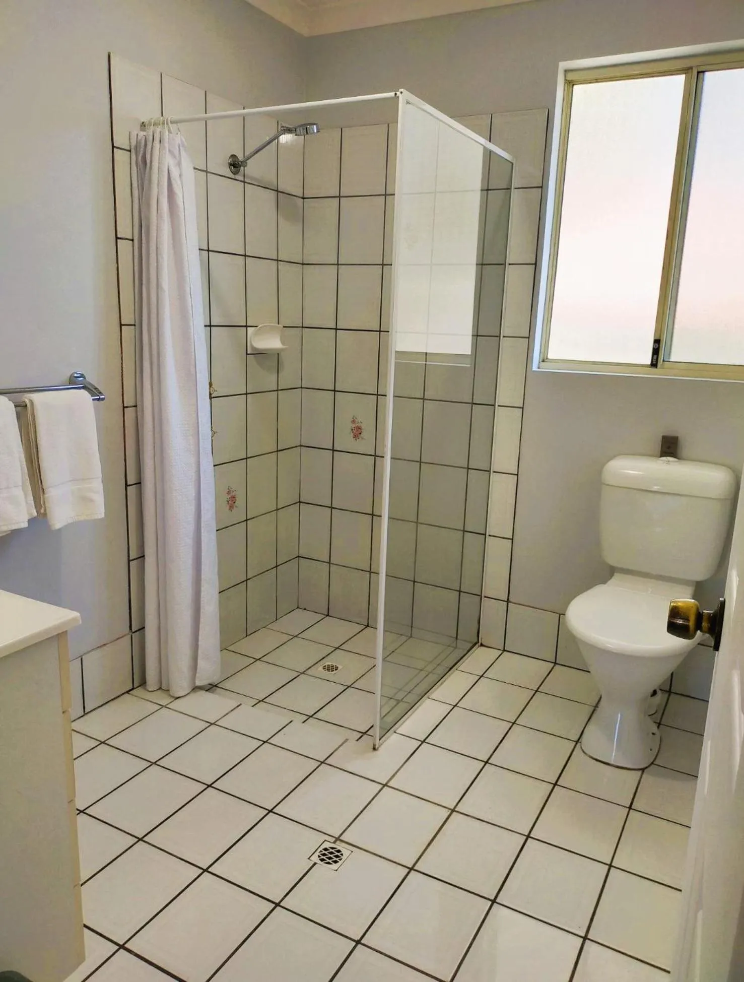 Bathroom in Bayview Motel