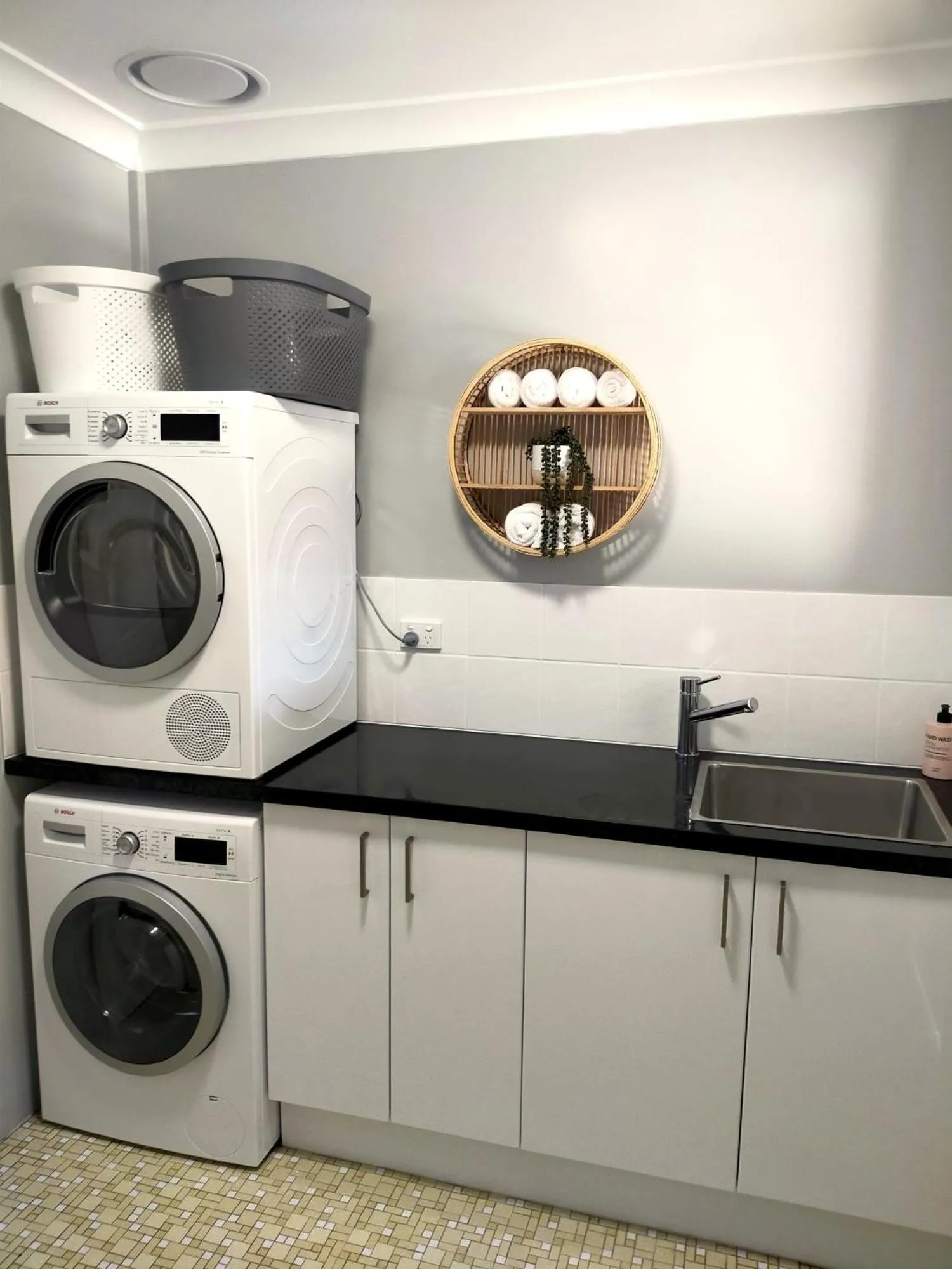 laundry in Bayview Motel