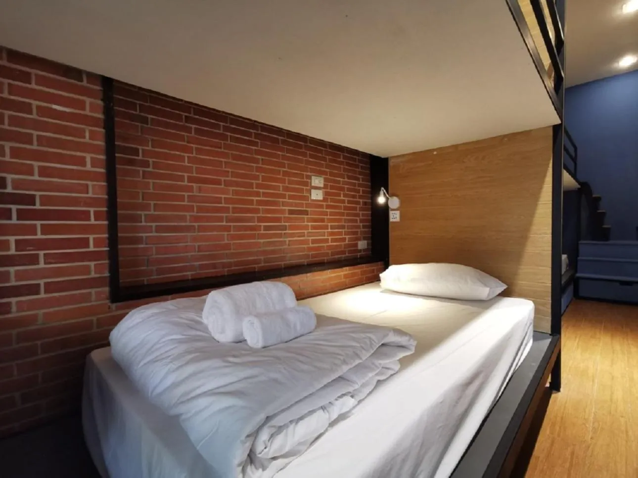 Bed in A Bangkok Journey