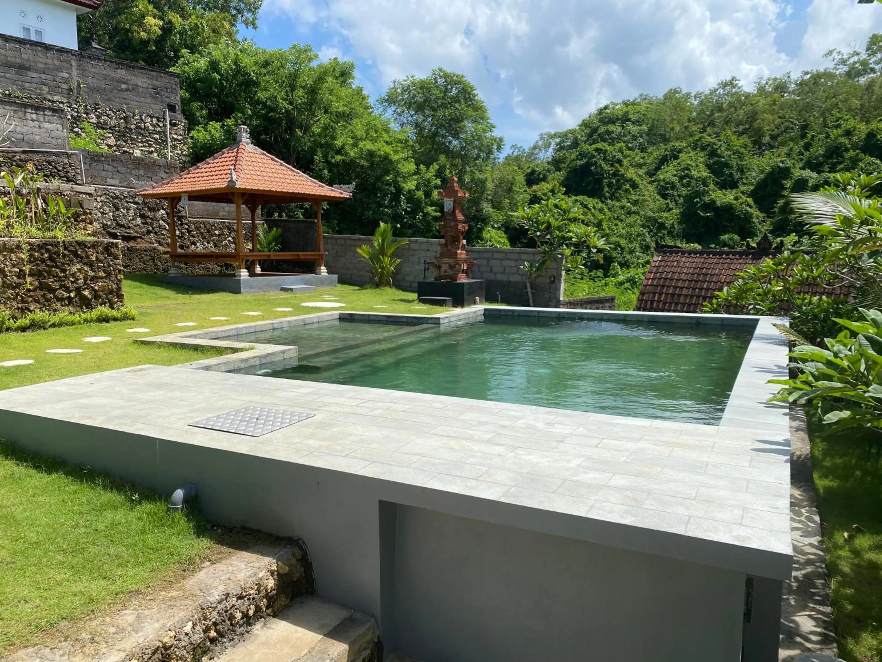 Pool view in Belong Bunter Homestay