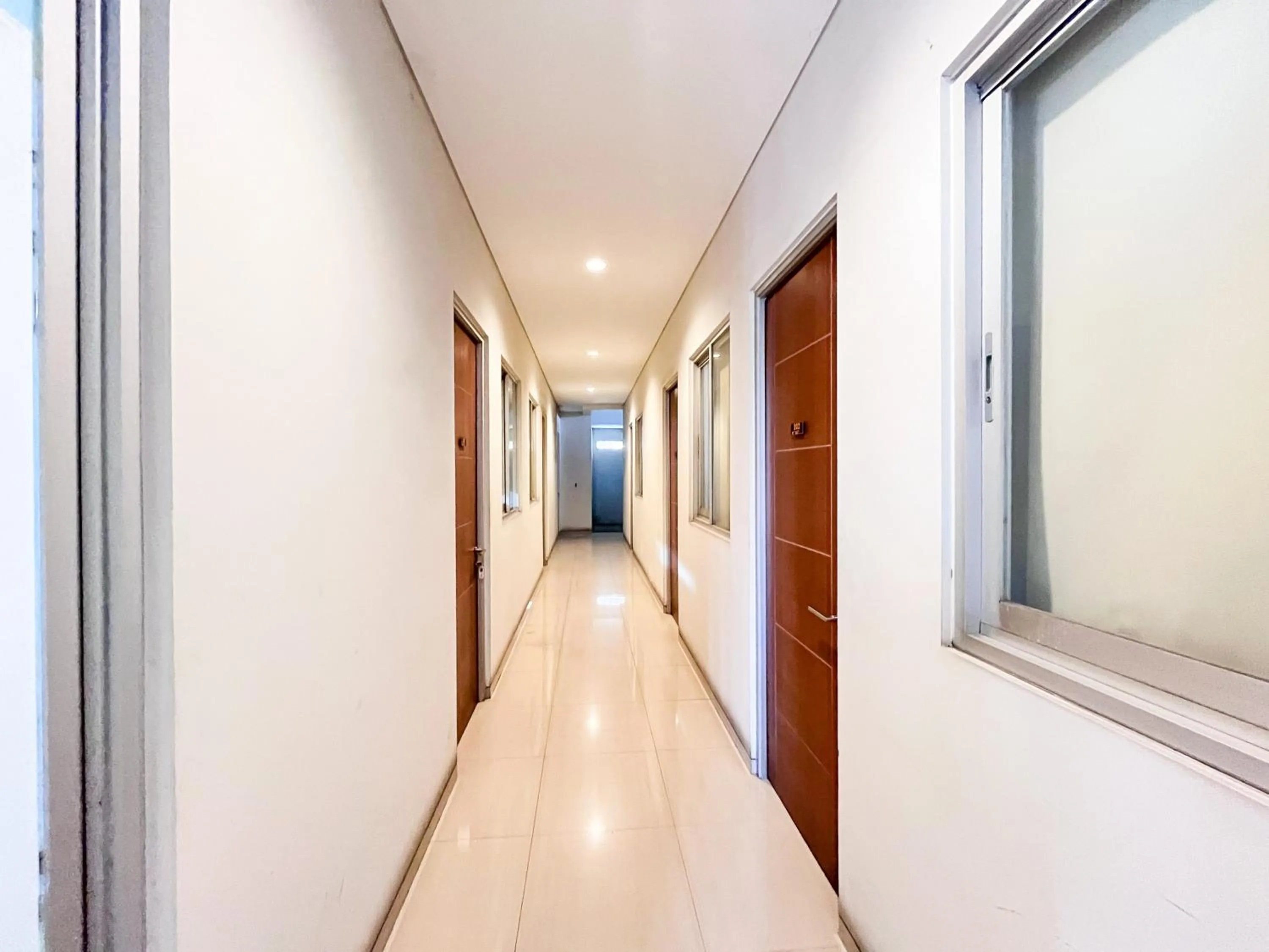 Property building in Urbanview Hotel Syariah Graha 8 Bubutan Surabaya