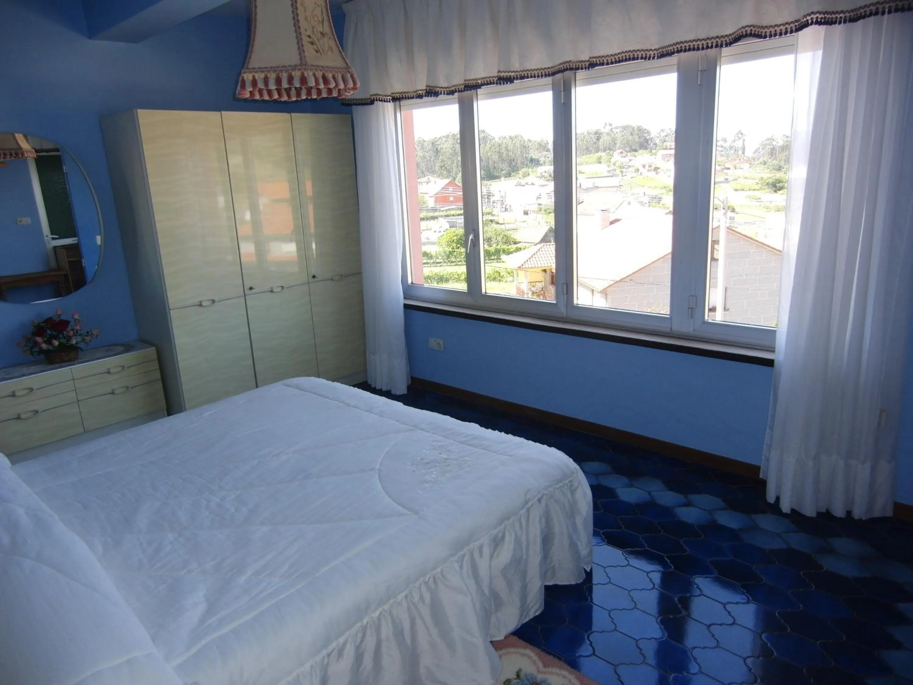 Photo of the whole room in Hotel Galicia