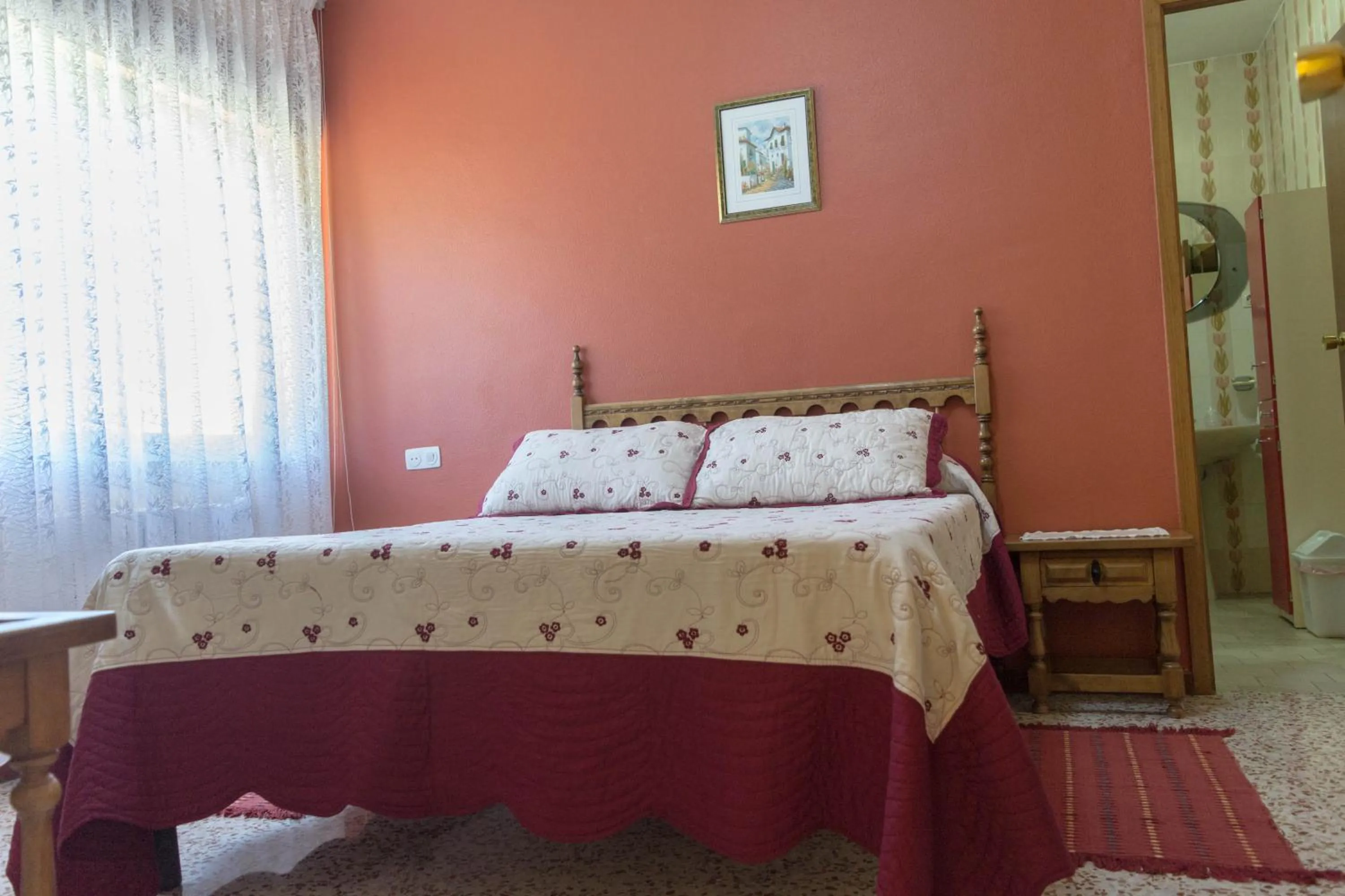 Photo of the whole room in Hotel Galicia