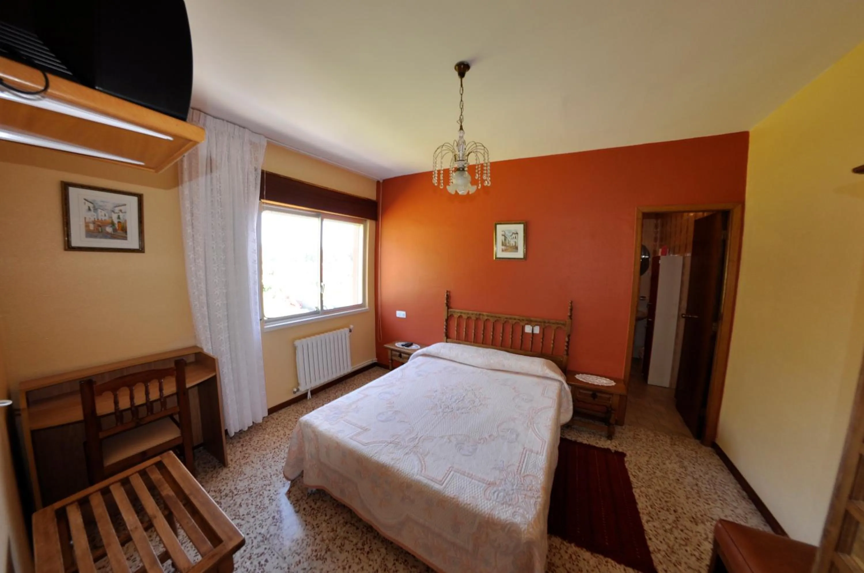 Photo of the whole room in Hotel Galicia