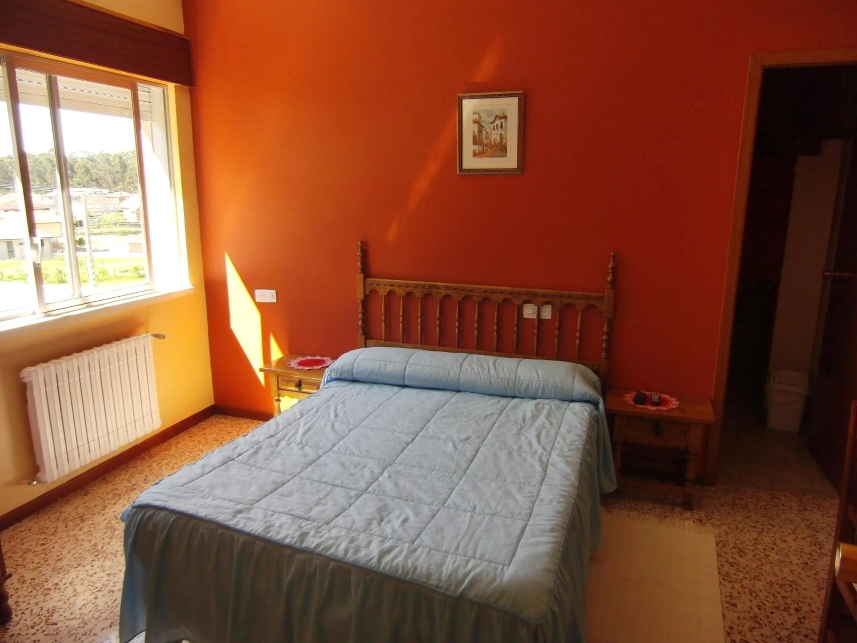 Photo of the whole room in Hotel Galicia