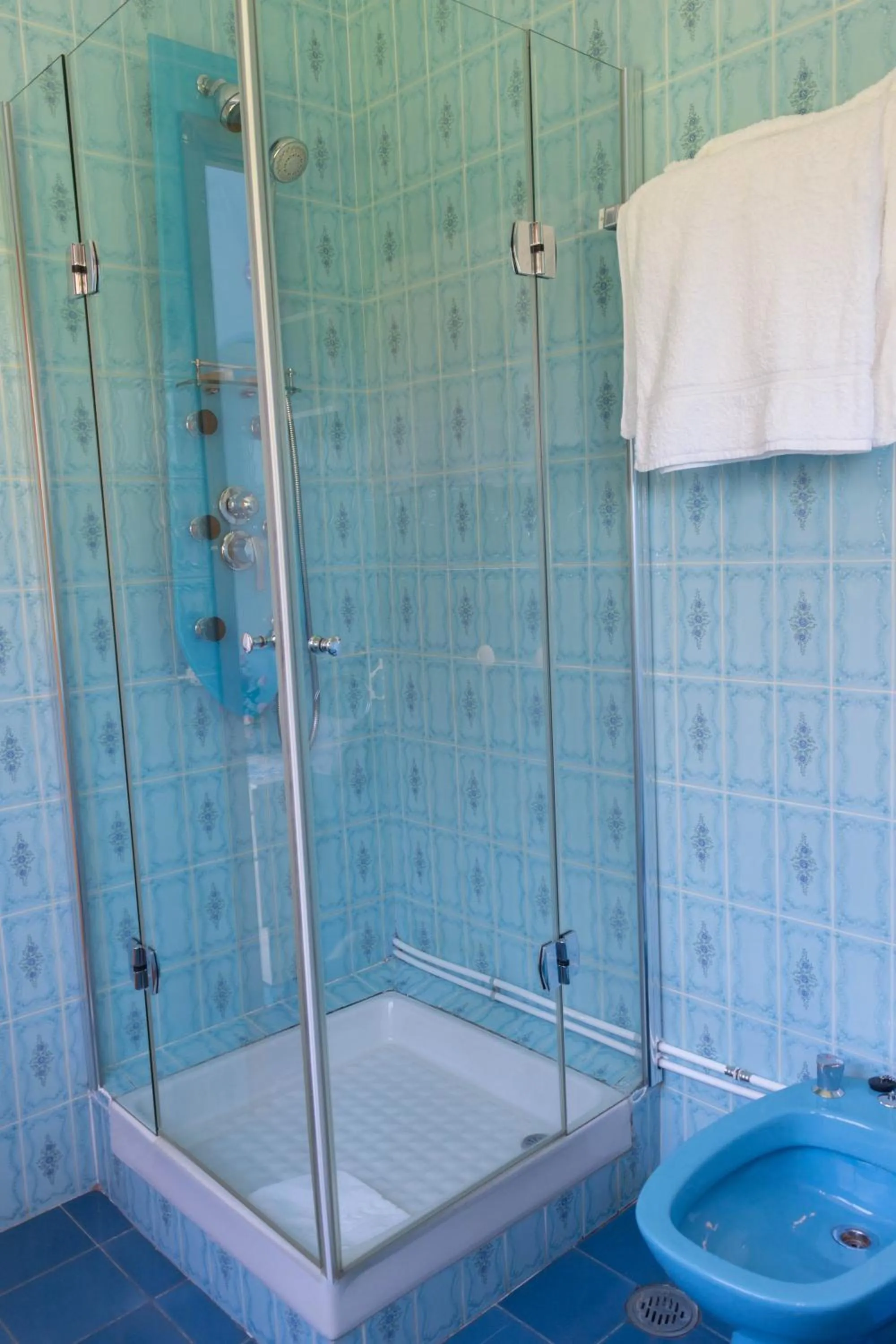 Bathroom in Hotel Galicia