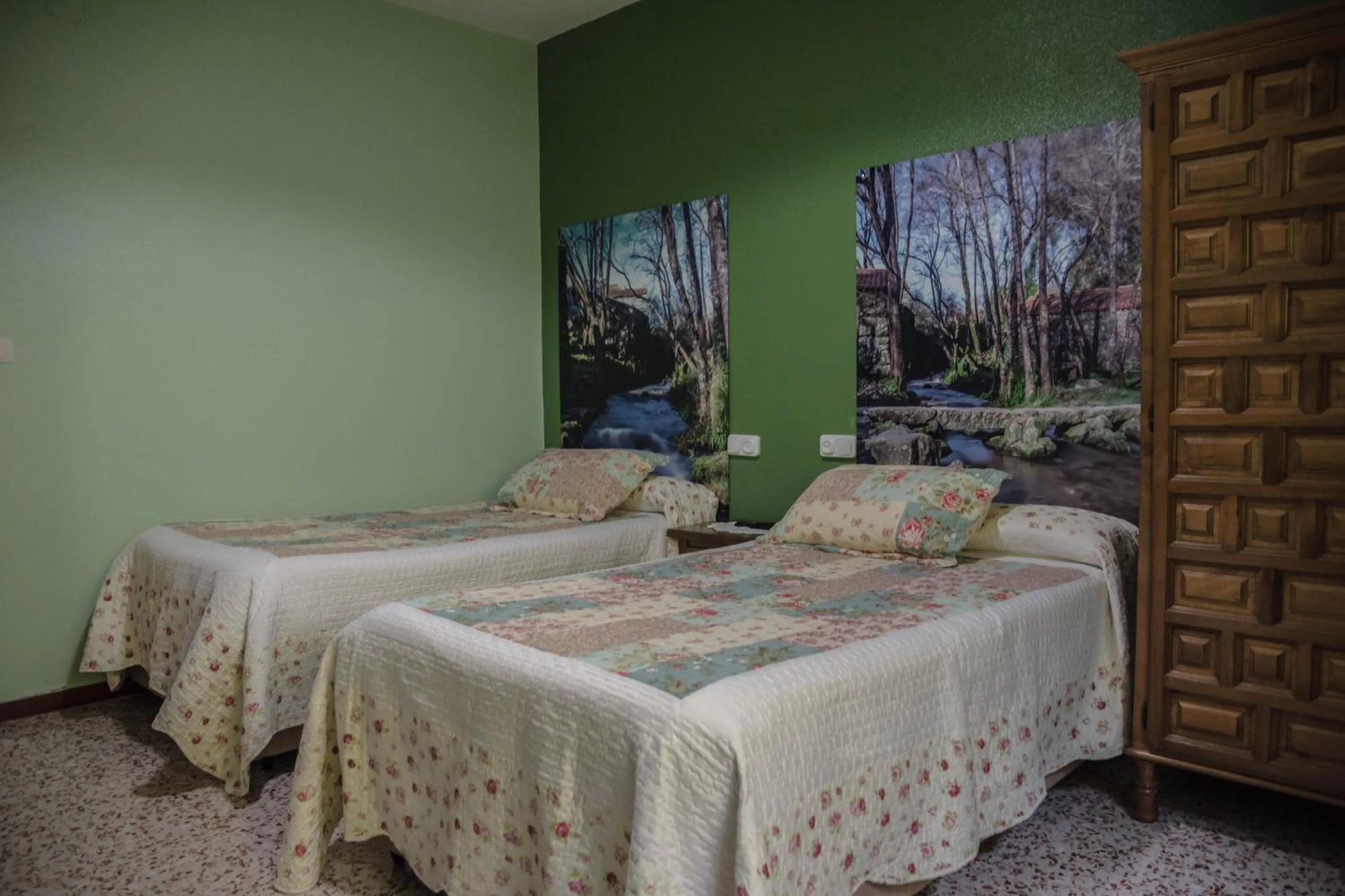 Photo of the whole room in Hotel Galicia