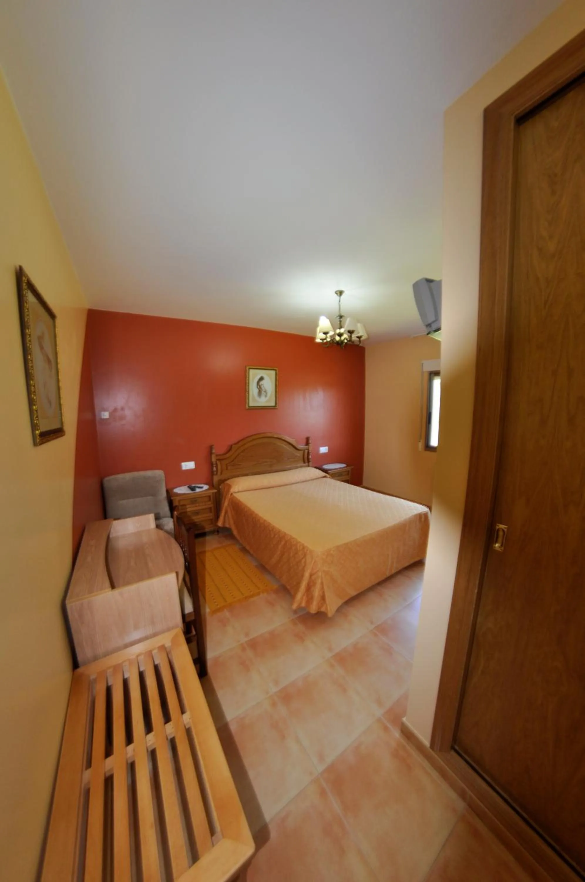 Photo of the whole room in Hotel Galicia