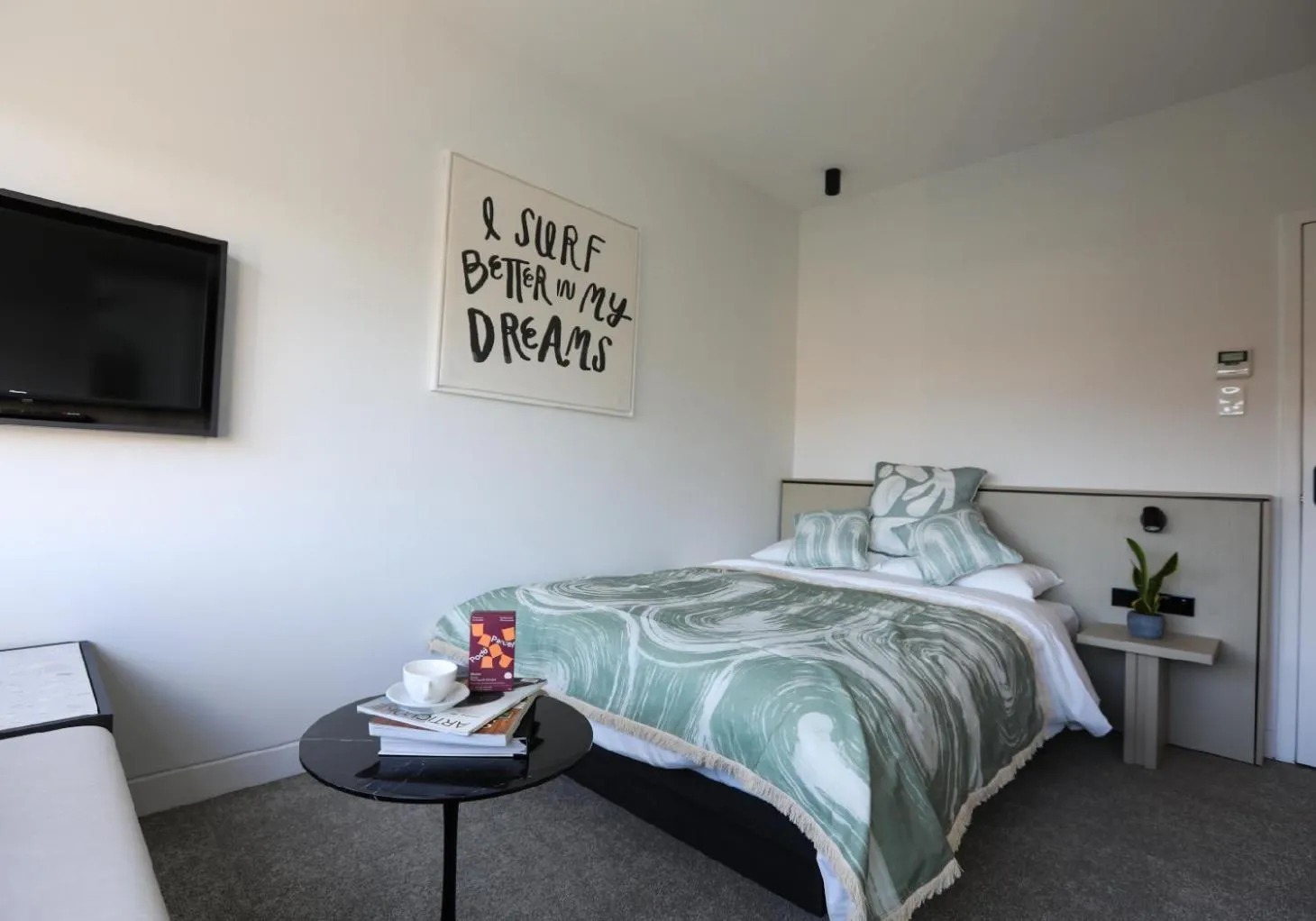 Bed in Barrys Beach Road Hotel