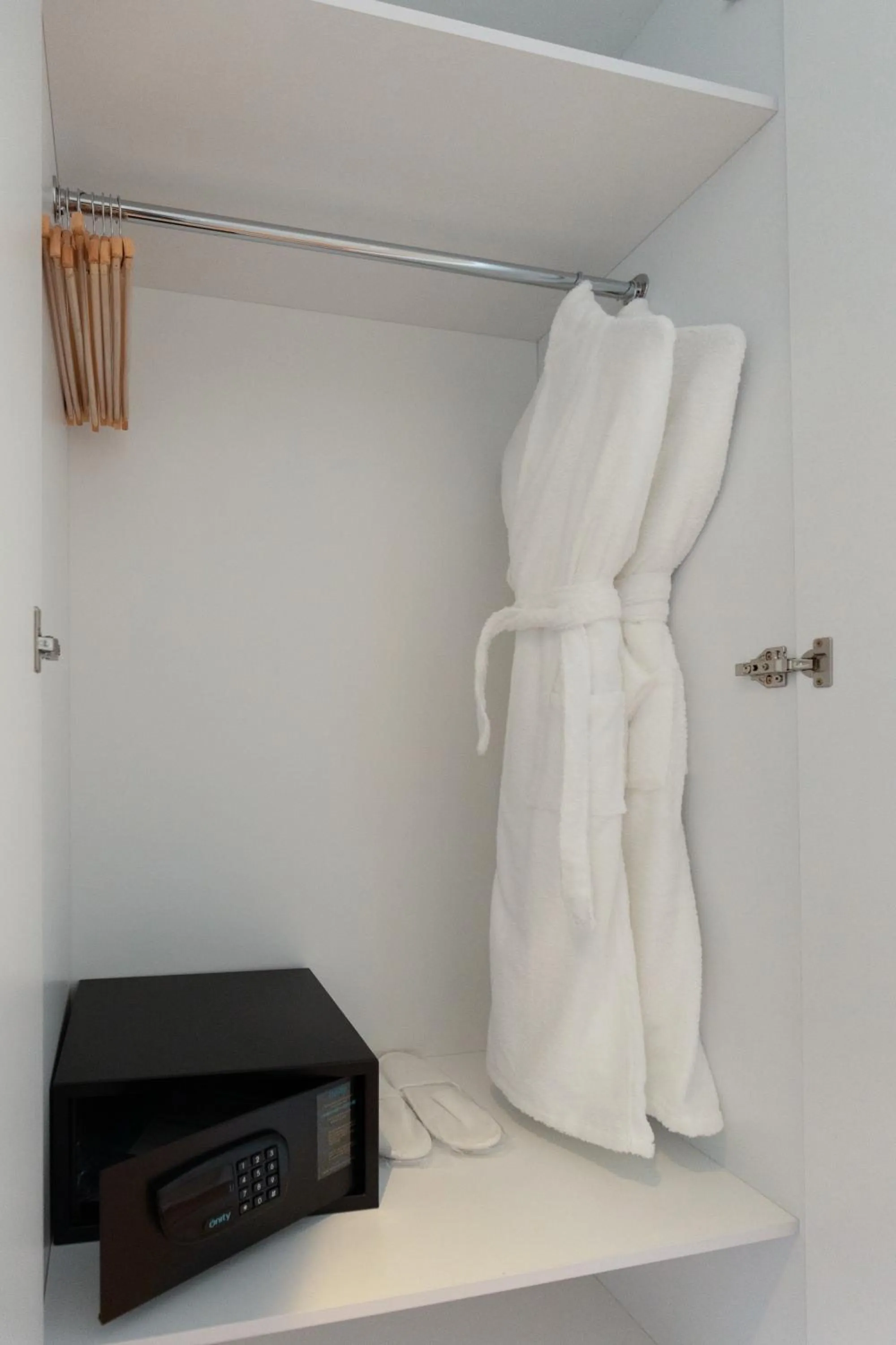 safe in Boulevard Hotel Batumi