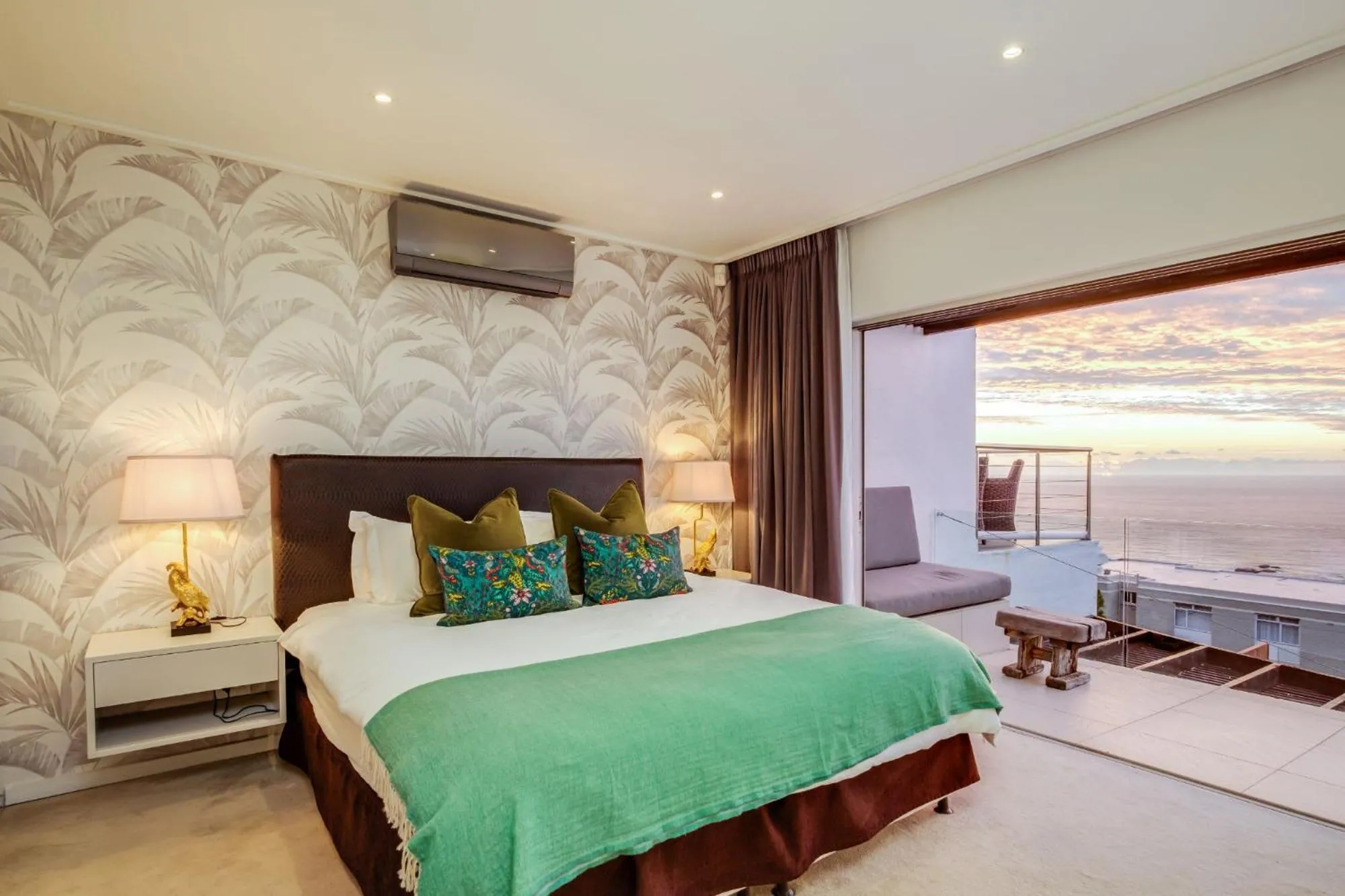 Bed in Malibu