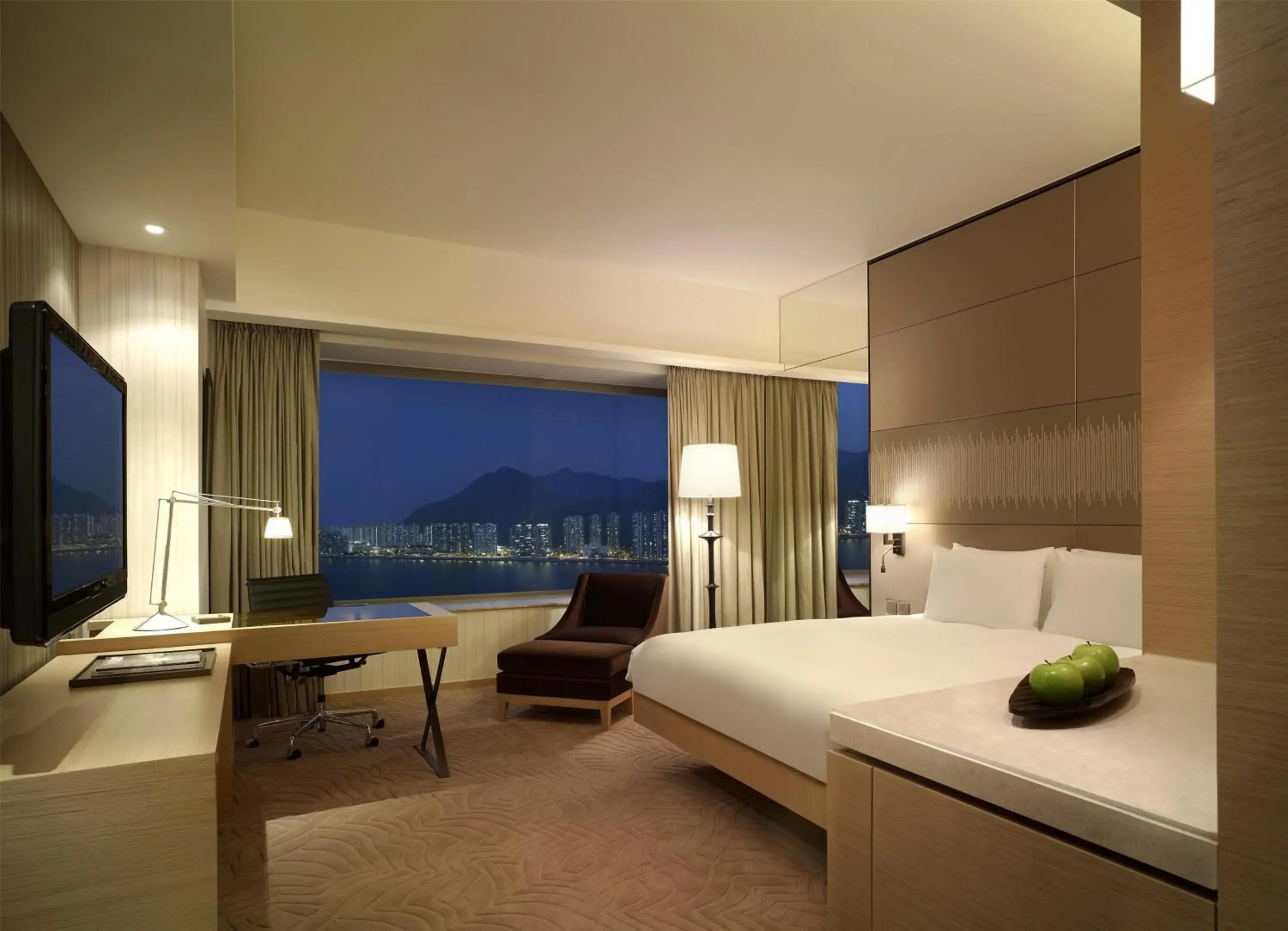 Bedroom, Bed in Hyatt Regency Hong Kong, Sha Tin Bedroom, Bed in Hyatt Regency Hong Kong, Sha Tin