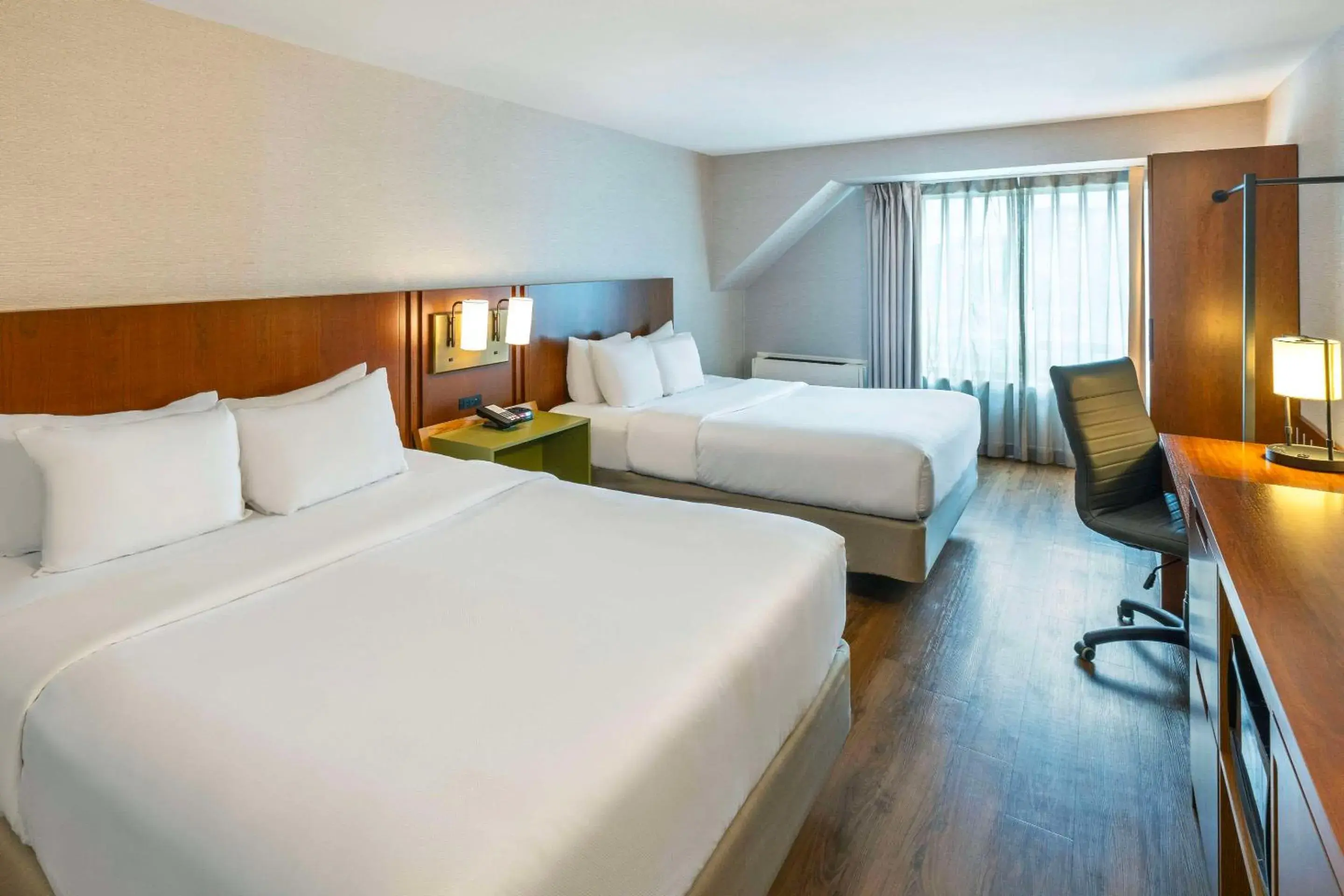 Bedroom, Bed in Comfort Inn Bedroom, Bed in Comfort Inn